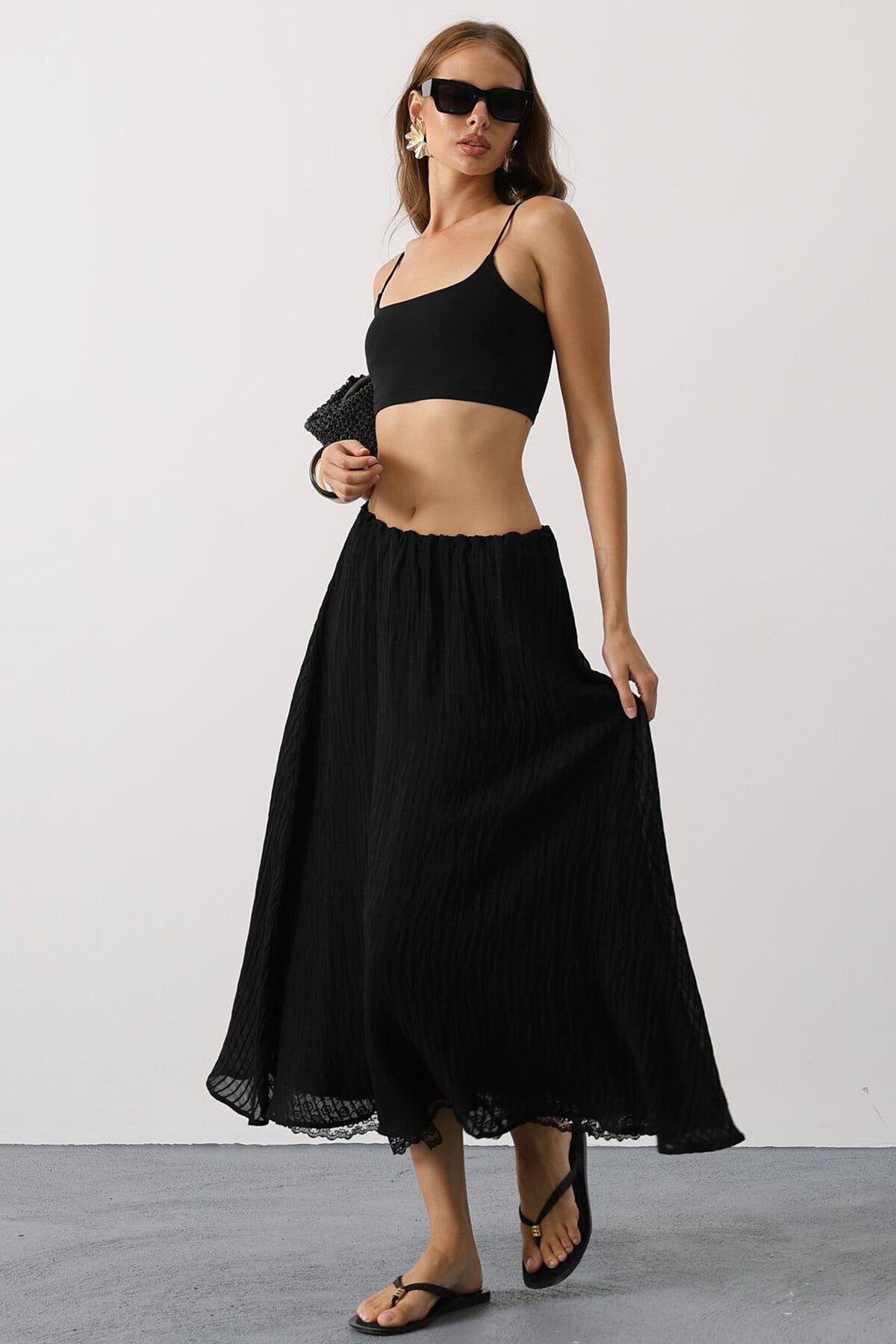 Siyah Dantel Detaylı Uzun Etek
