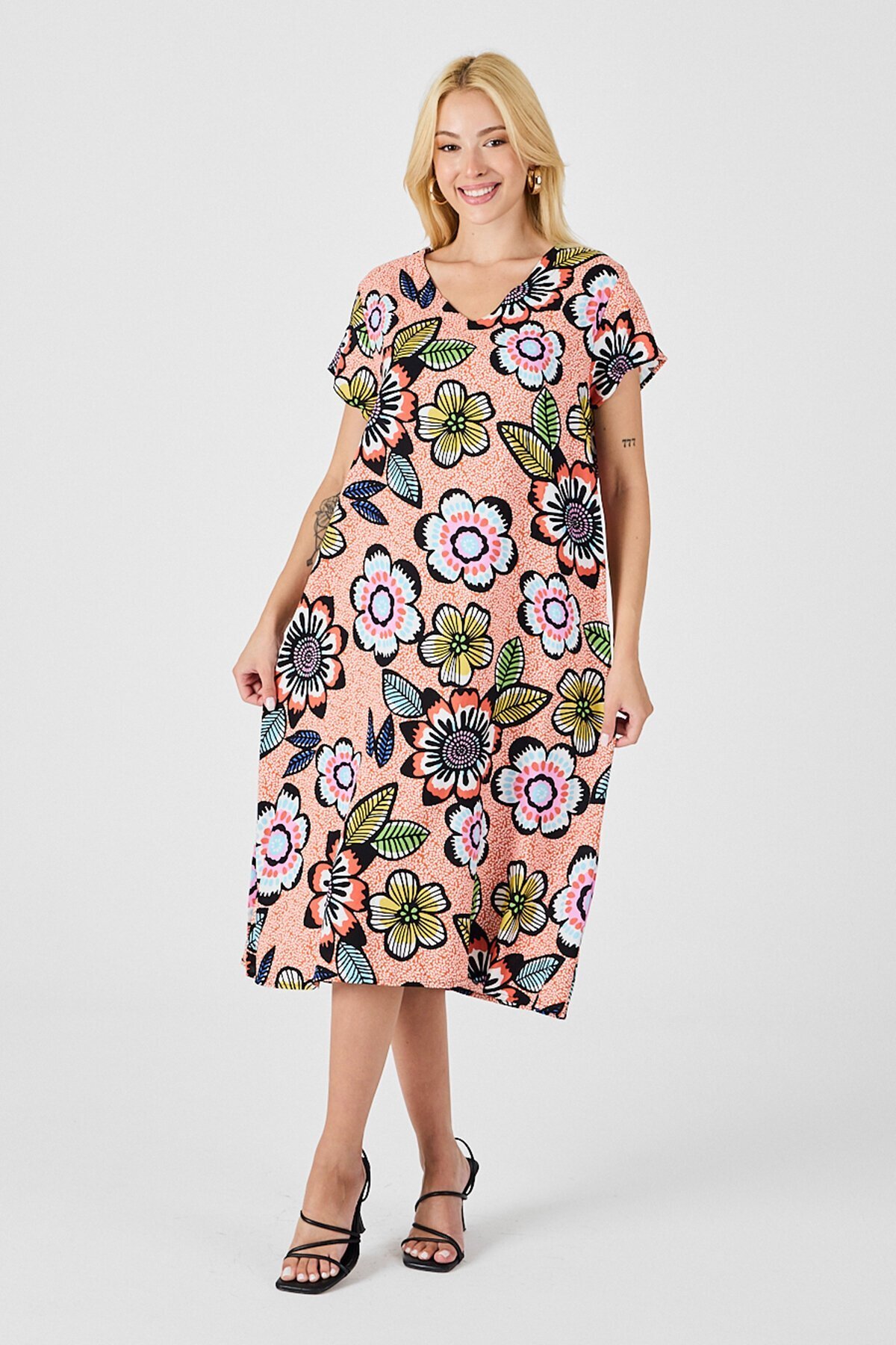 Turuncu Derin V Yaka Çiçek Desenli Midi Boy Elbise