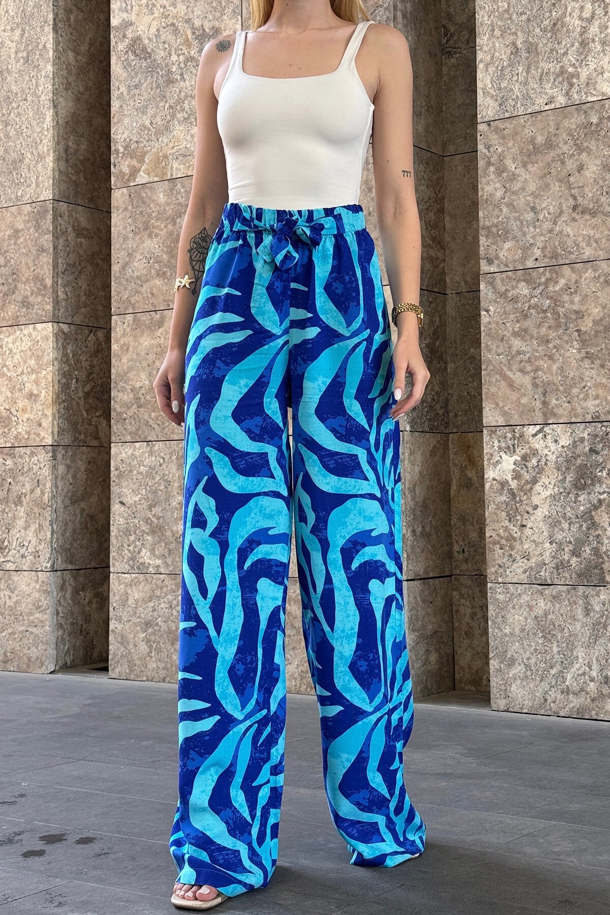 Mavi Desenli Beli Lastikli Bağcıklı Palazzo Bol Paça Pantolon