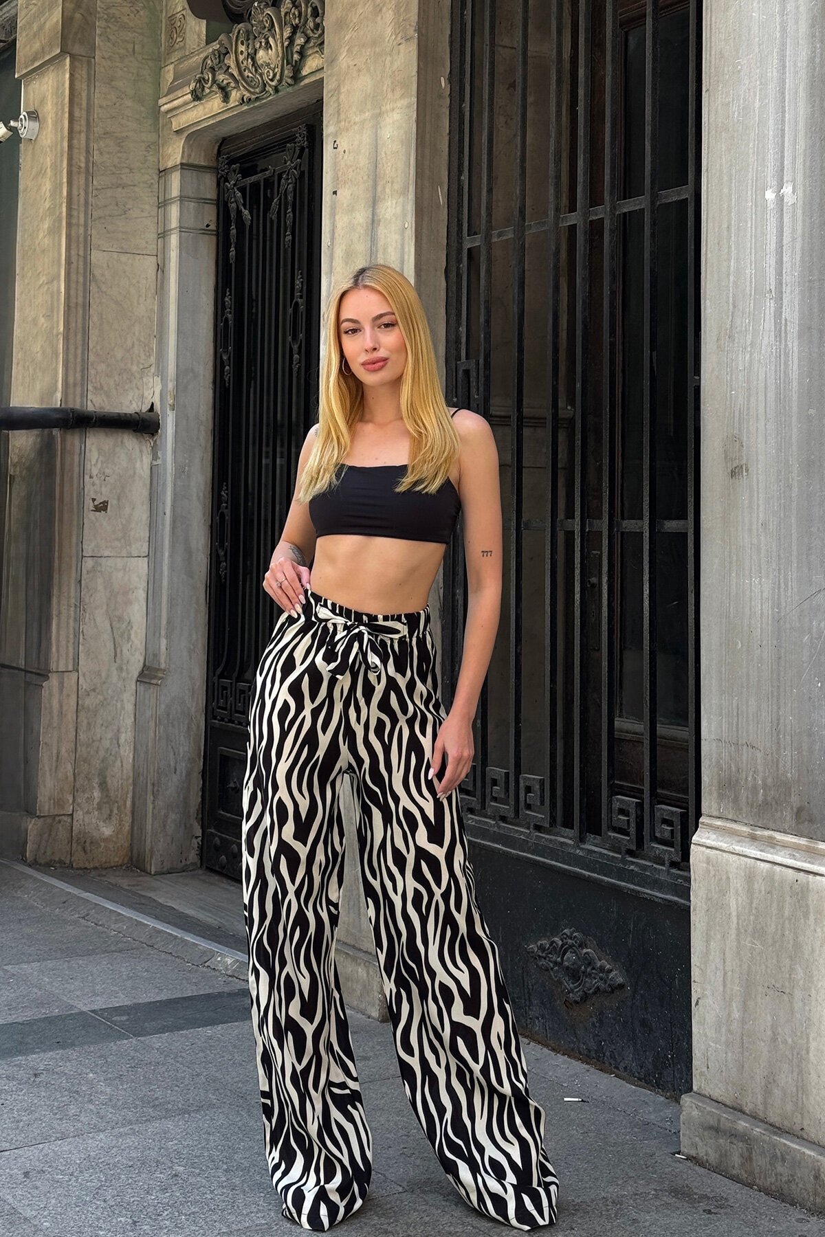 Siyah Desenli Beli Lastikli Bağcıklı Palazzo Bol Paça Pantolon