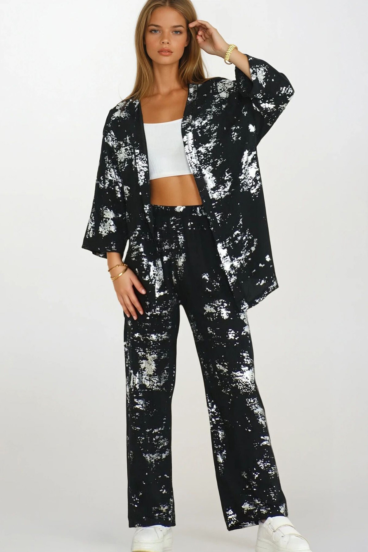 Siyah-Beyaz Desenli Kimono Ve Beli Lastikli Pantolon Kimono Takım