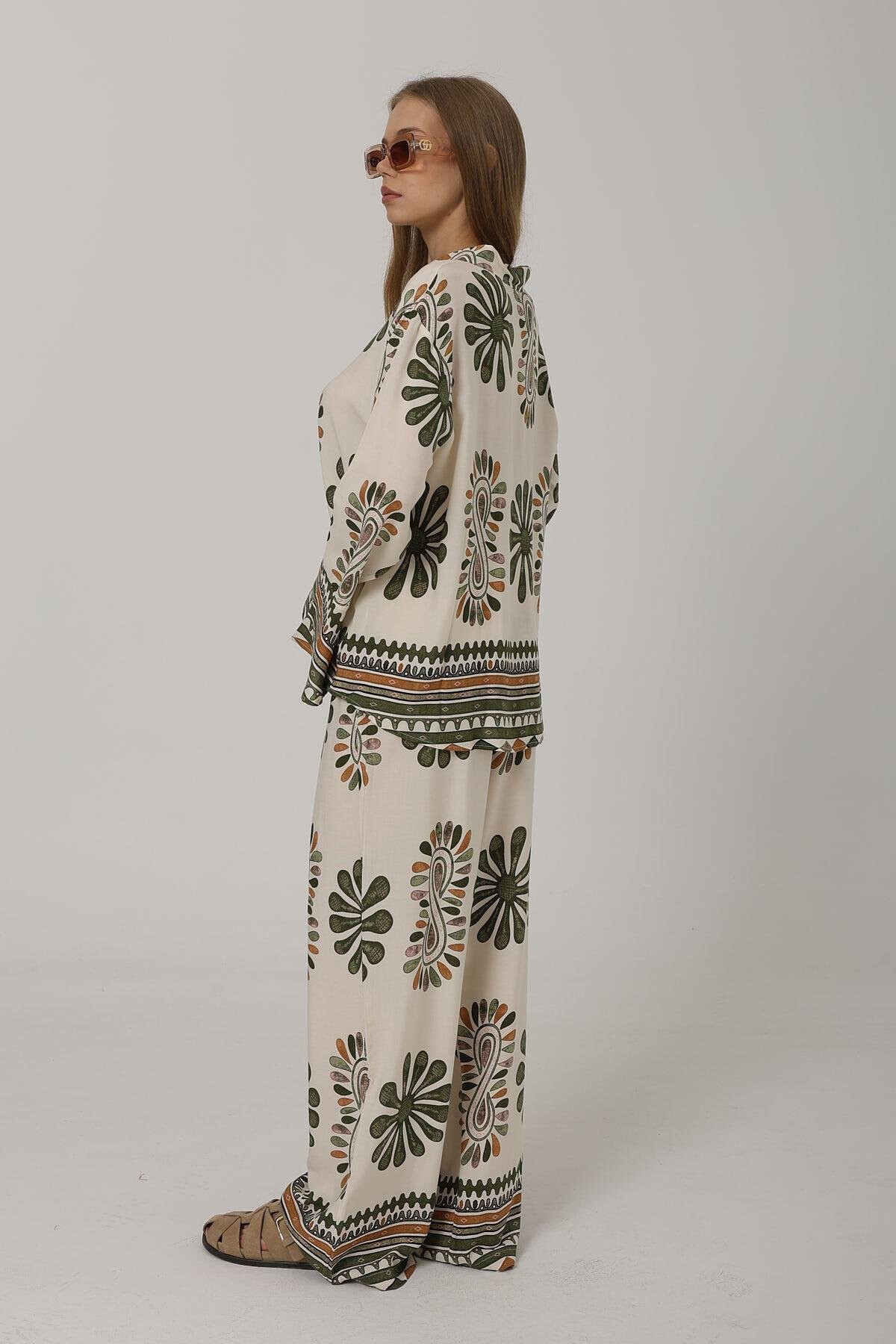 Haki Desenli Kolları Volanlı Gömlek Ve Beli Lastikli Pantolon Takım