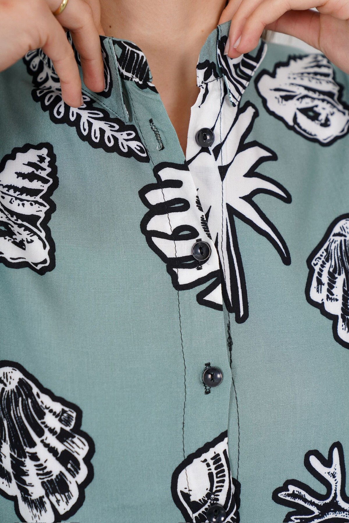 Çağla Yeşili Desenli Oversize Gömlek Ve Bağcıklı Palazzo Pantolon Takım