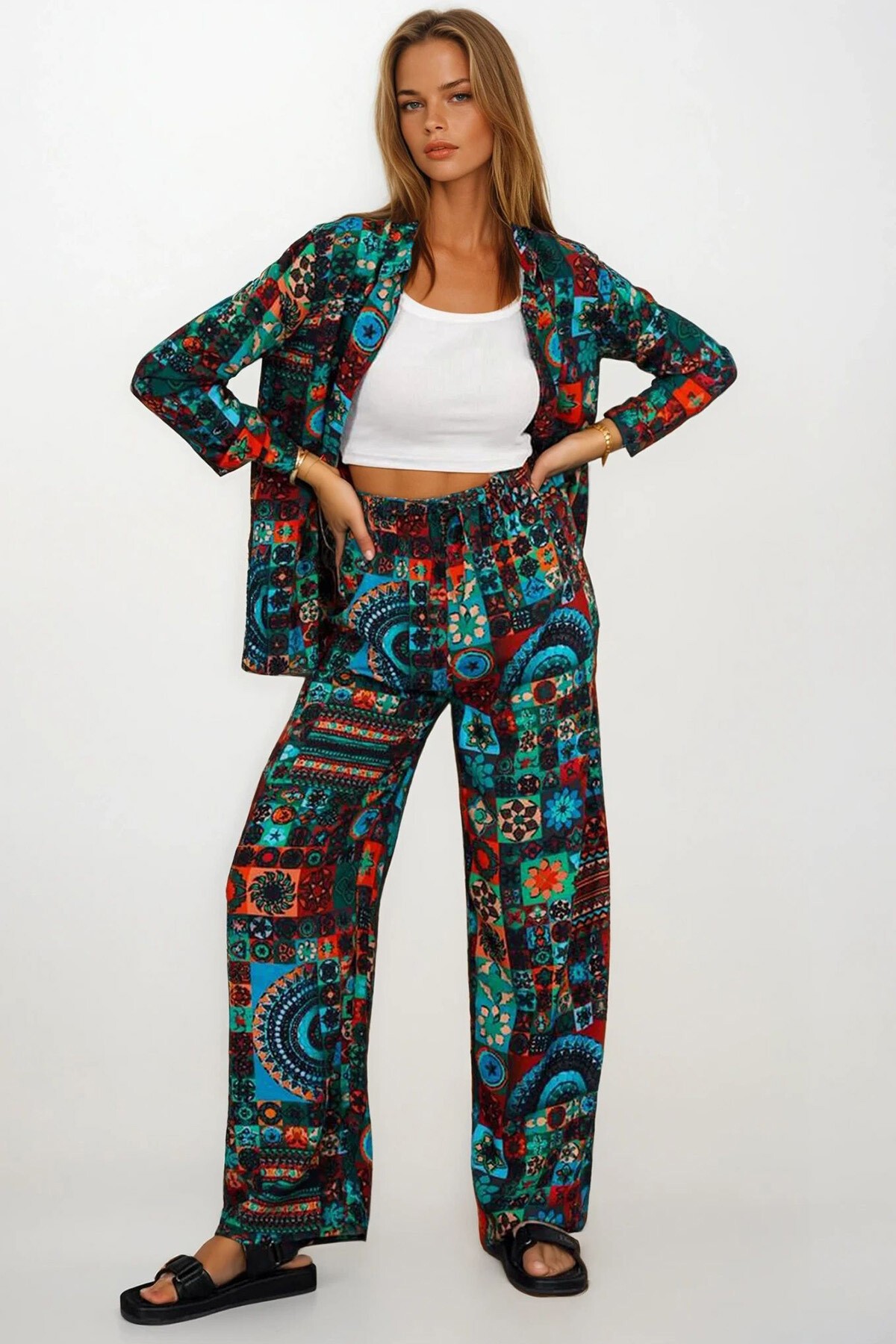 Yeşil Desenli Oversize Gömlek Ve Bağcıklı Palazzo Pantolon Takım