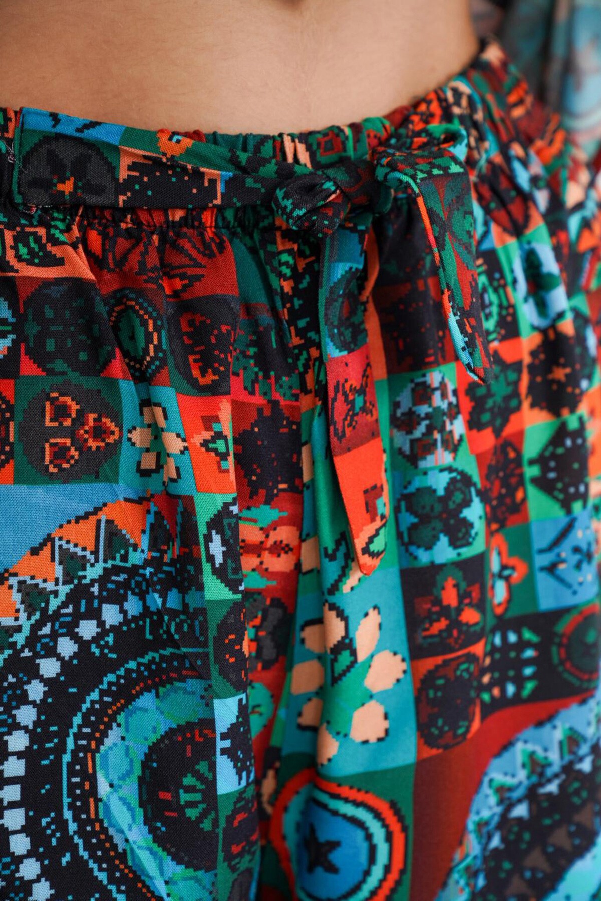 Yeşil Desenli Oversize Gömlek Ve Bağcıklı Palazzo Pantolon Takım