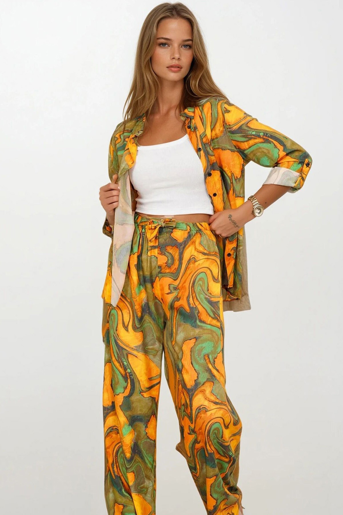 Ekru-Sarı Desenli Oversize Gömlek Ve Bağcıklı Palazzo Pantolon Takım