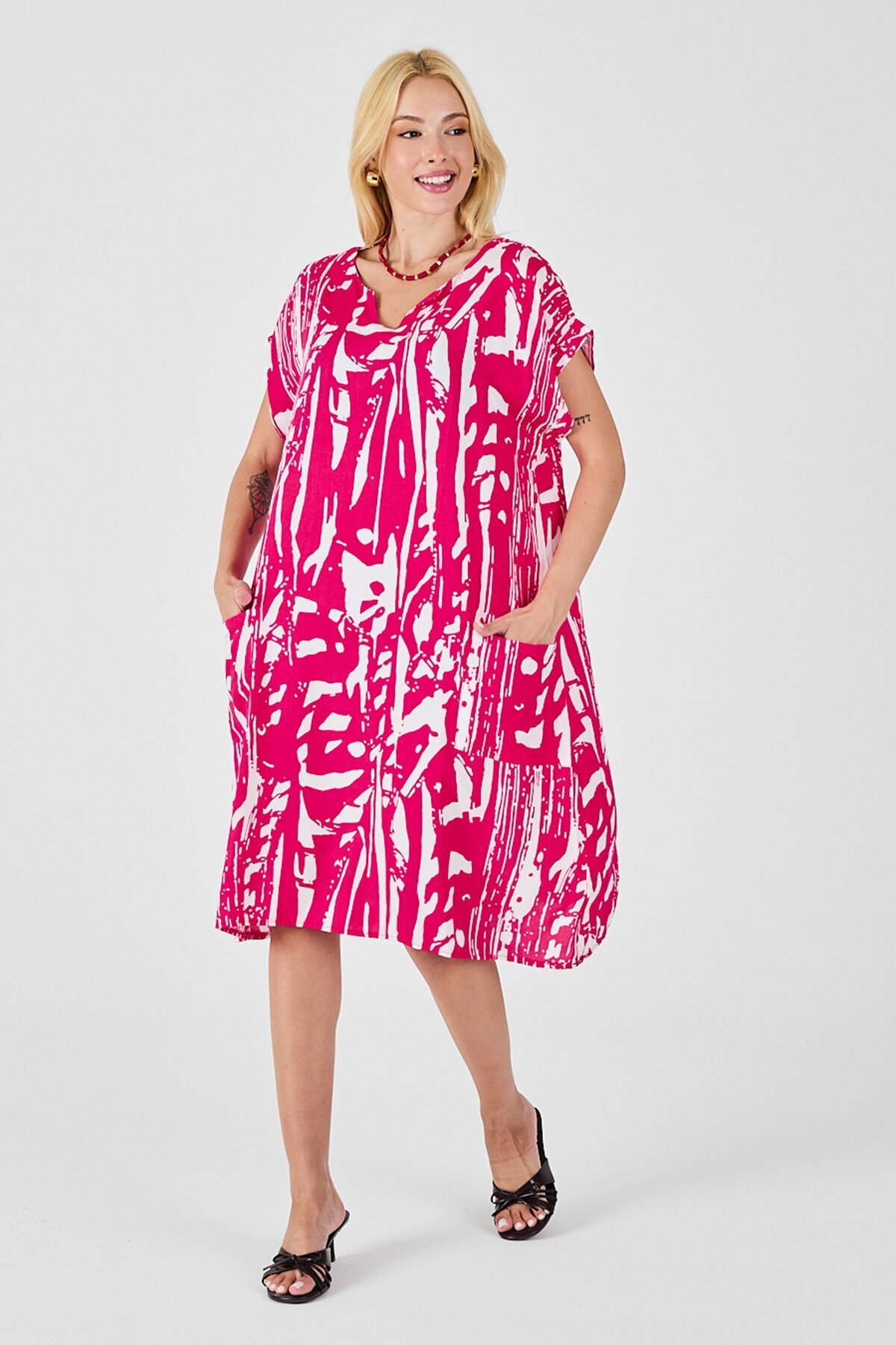 Fuşya Desenli V Yaka Yarasa Kol Oversize Midi Elbise