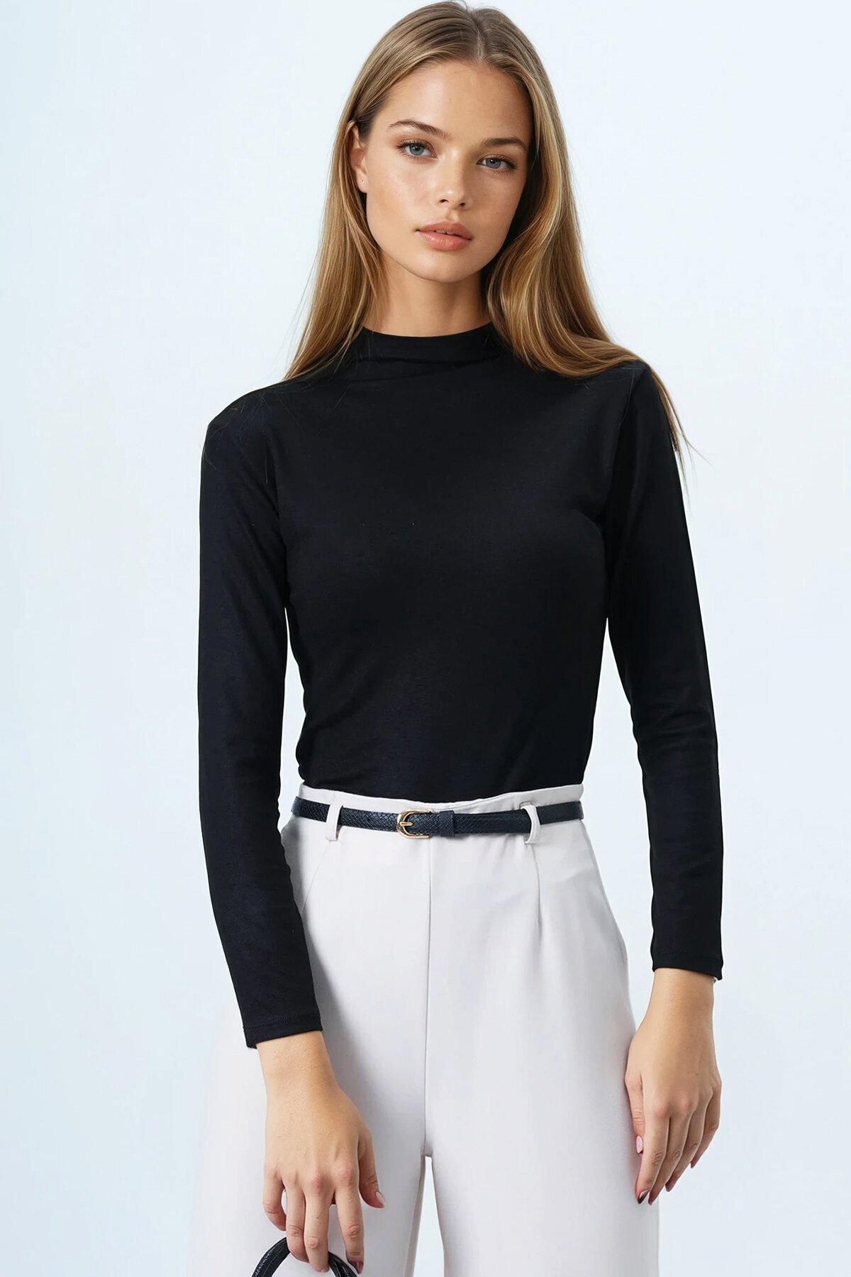 Siyah Dik Yaka Pamuklu Likralı Basic Bluz