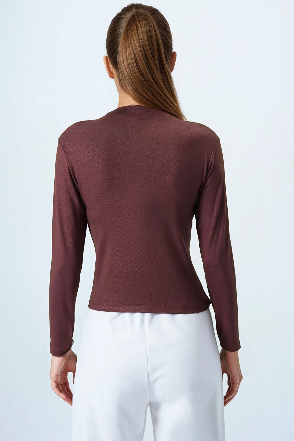 Kahverengi Dik Yaka Pamuklu Likralı Basic Bluz