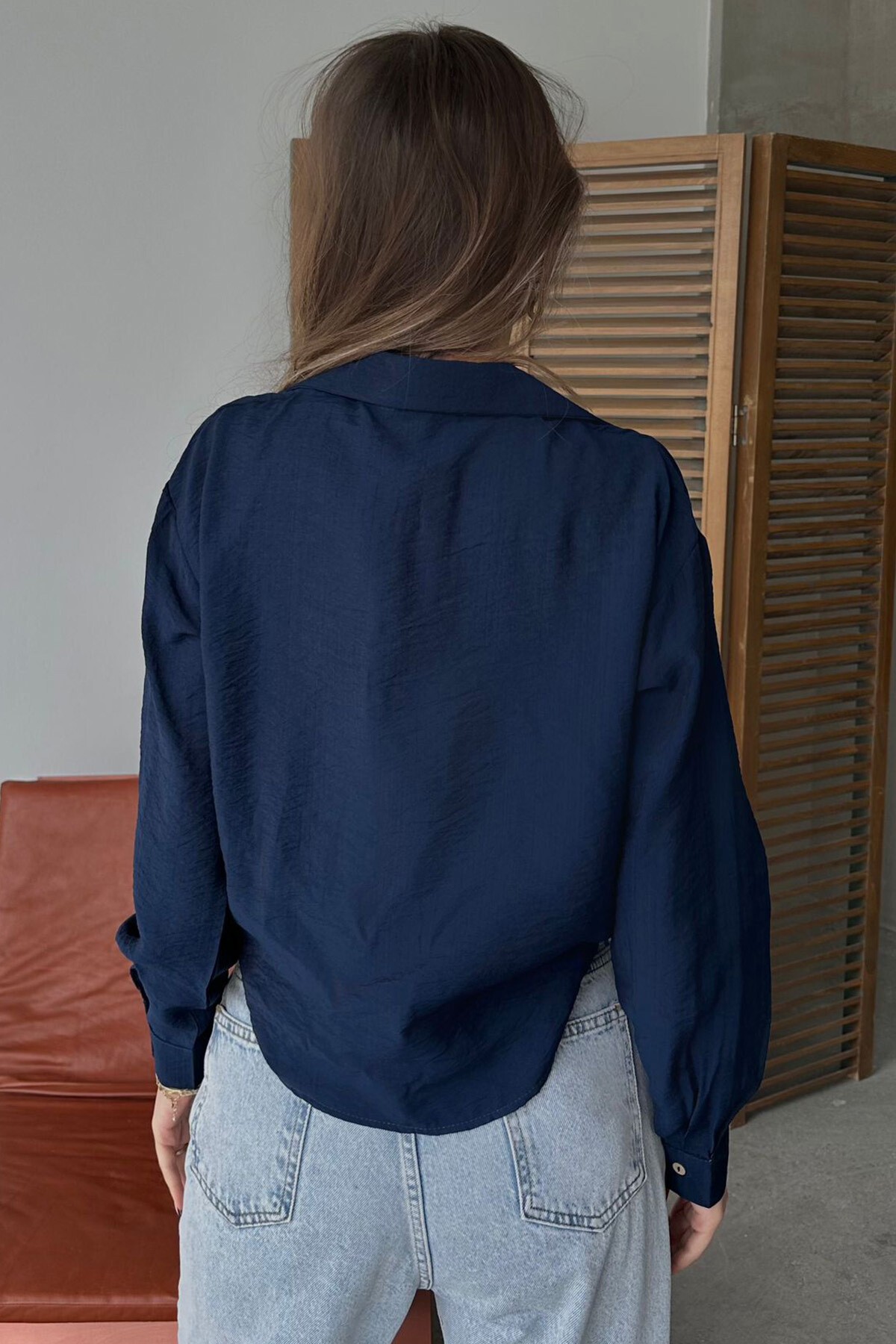 Lacivert Düşük Omuzlu Beli Lastikli Gömlek