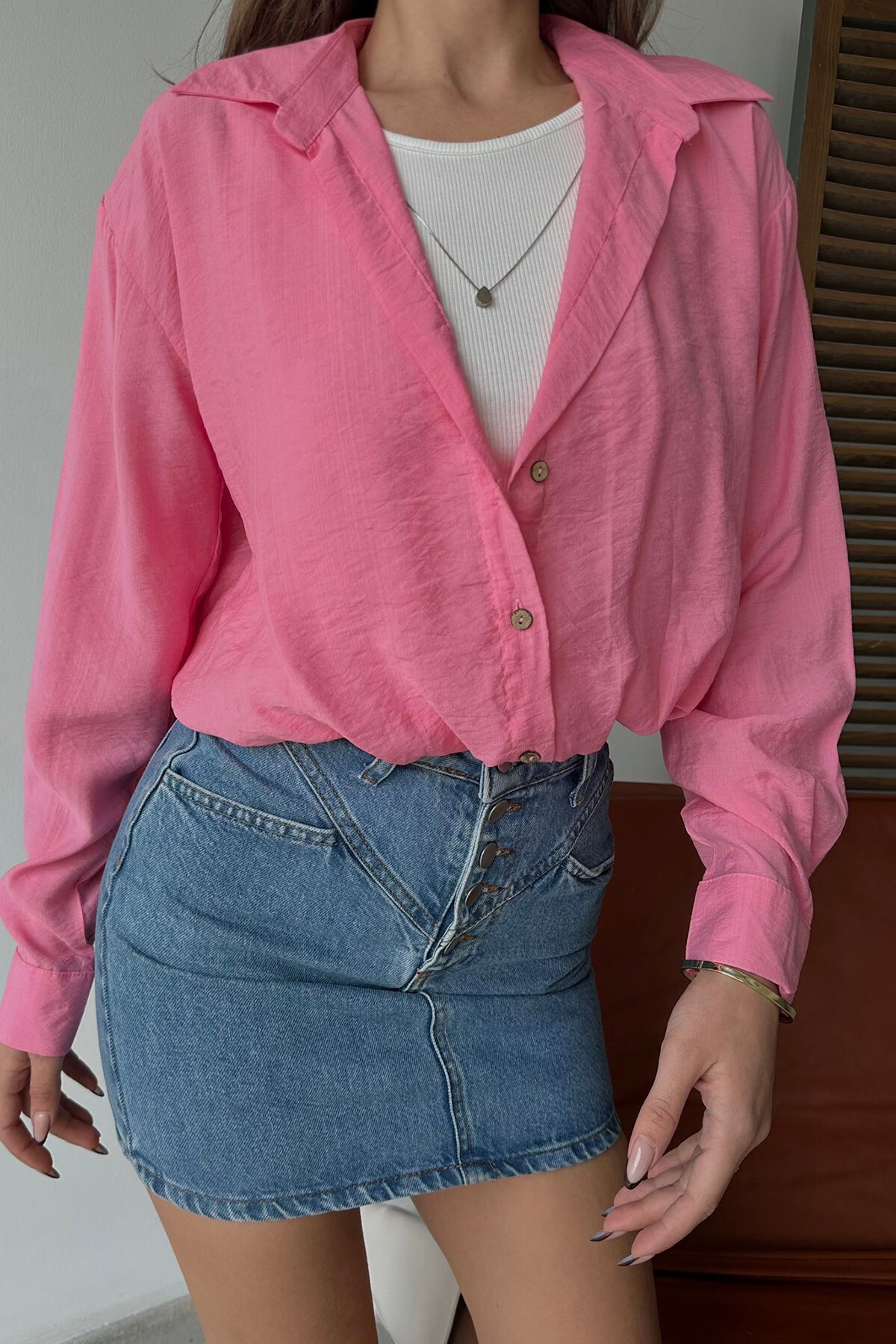 Pembe Düşük Omuzlu Beli Lastikli Gömlek