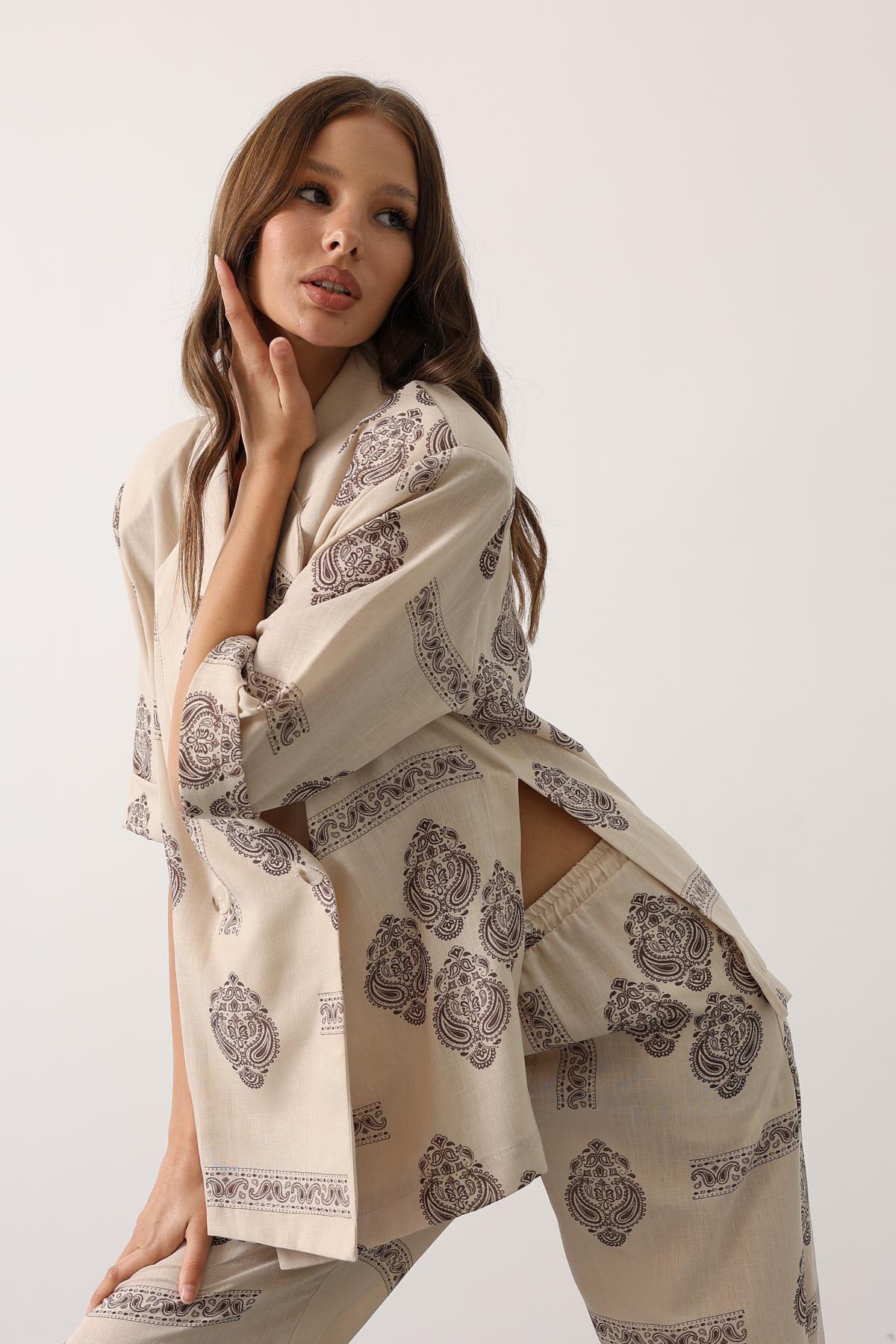 Ekru Etnik Desenli Oversize İkili Takım