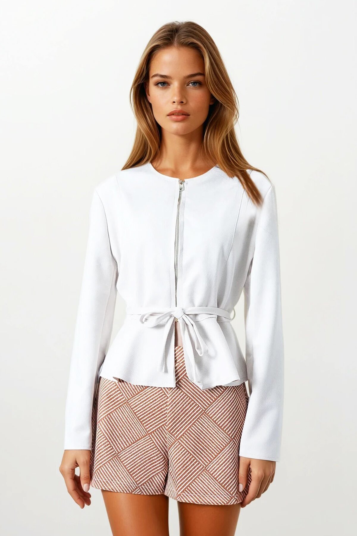 Taş Fermuarlı Bisiklet Yaka Süet Görünümlü Kemer Bağlamalı Kısa Ceket