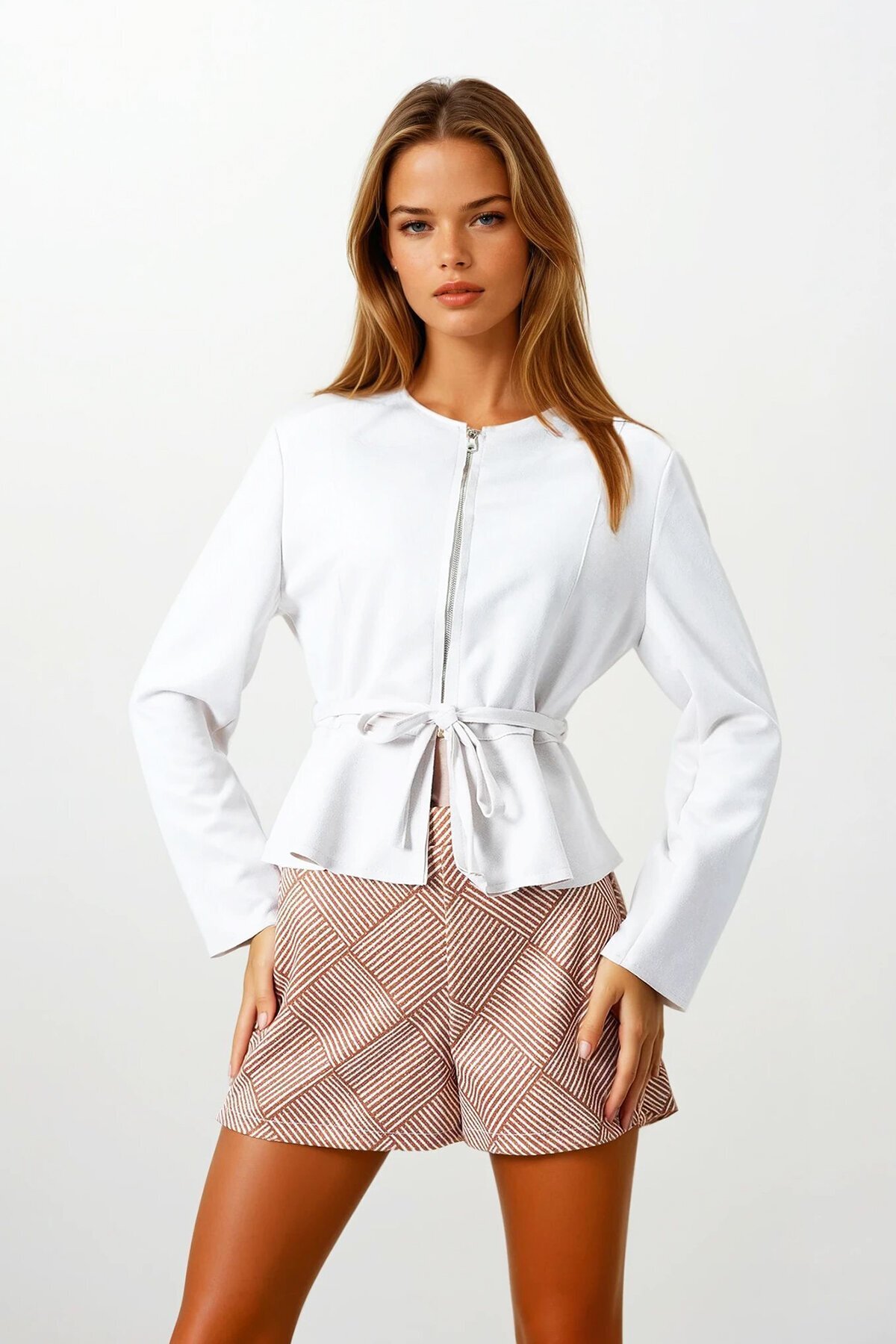 Taş Fermuarlı Bisiklet Yaka Süet Görünümlü Kemer Bağlamalı Kısa Ceket