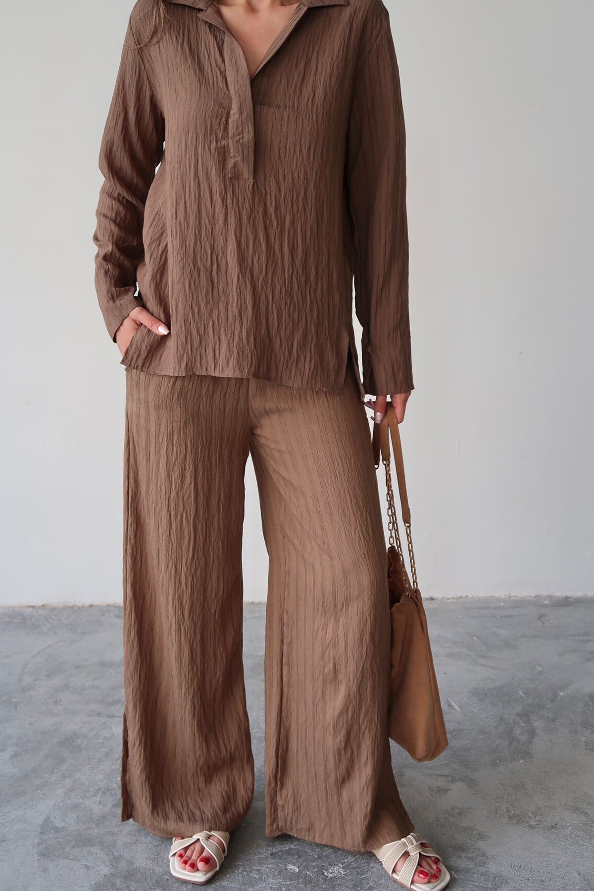 Kahverengi Gömlek Yaka Bürümcük Alt Üst Takım