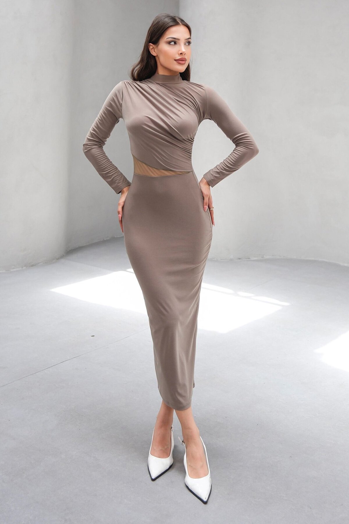 Bej Hakim Yaka Drape Detaylı Transparan Elbise