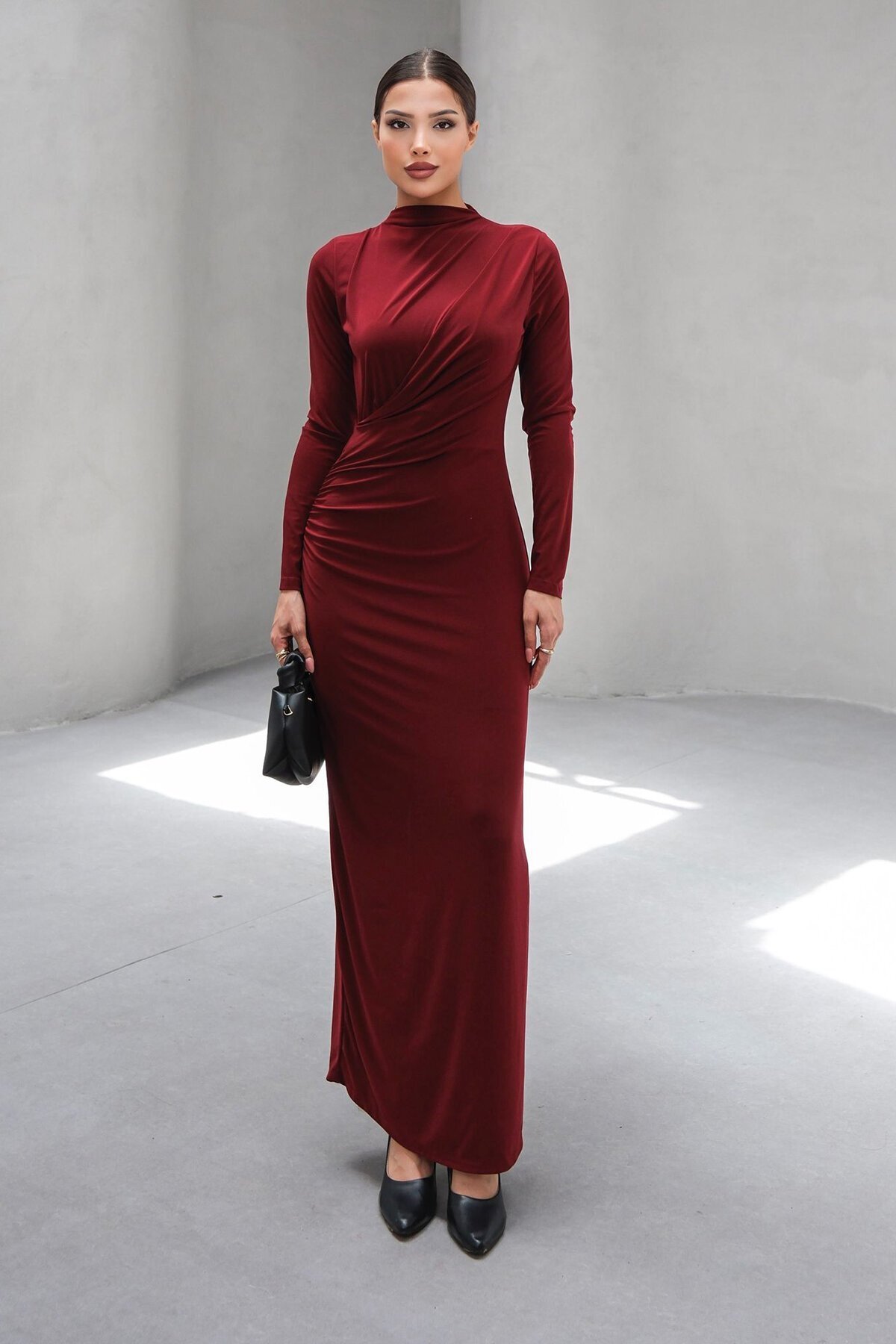 Bordo Hakim Yaka Drape Detaylı Astarlı Uzun Elbise
