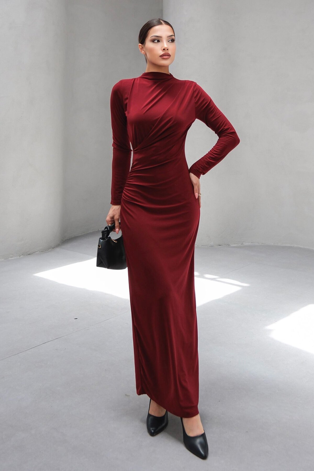 Bordo Hakim Yaka Drape Detaylı Astarlı Uzun Elbise