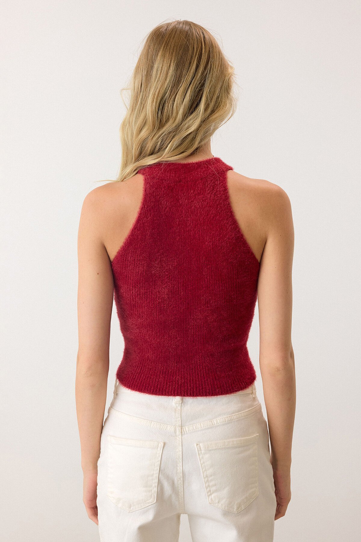 Bordo Halter Yaka Tüylü Triko Crop Top