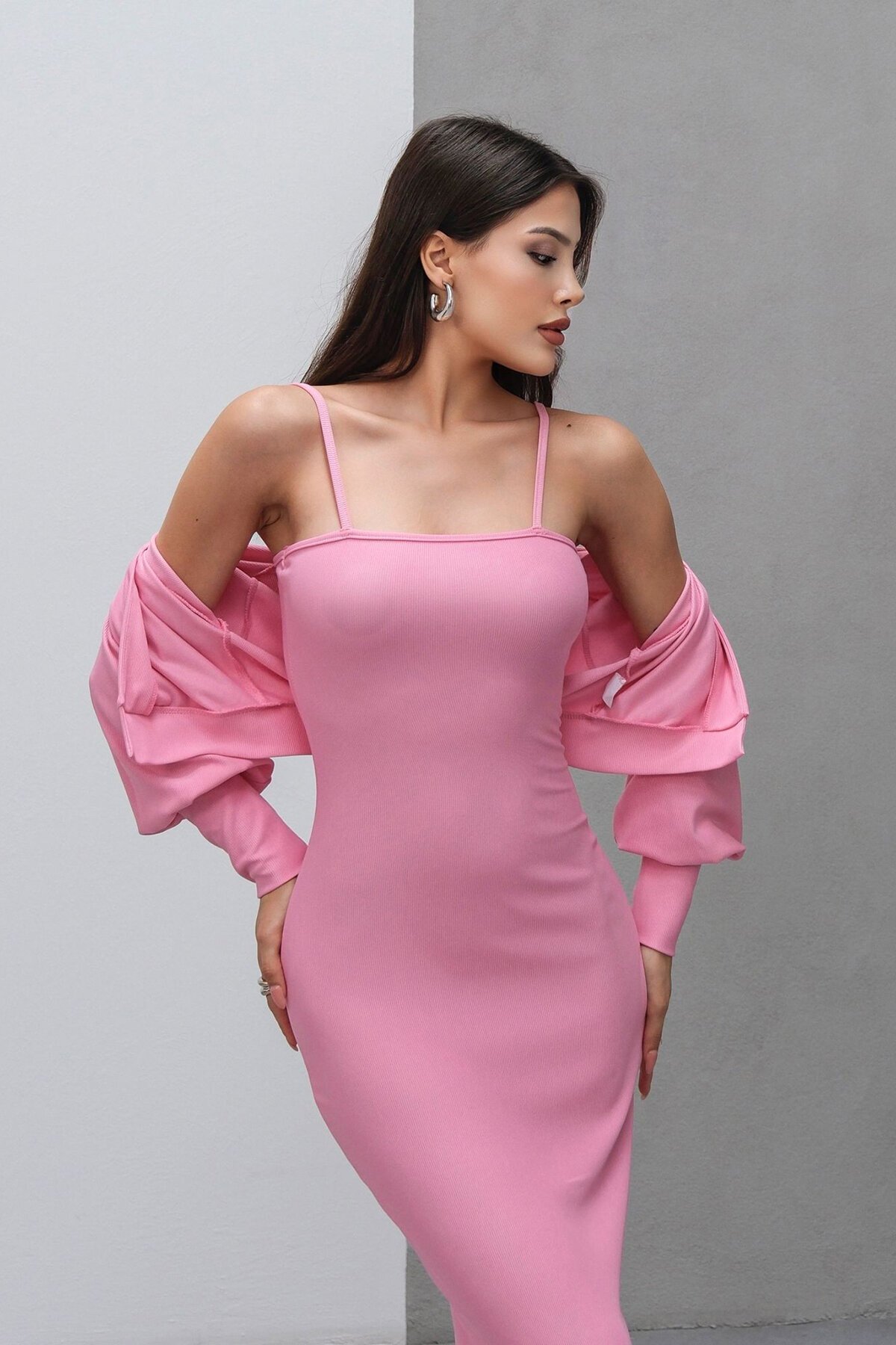 Pembe İnce Askılı Yırtmaç Detaylı Uzun Elbise Ve Hırka İkili Takım