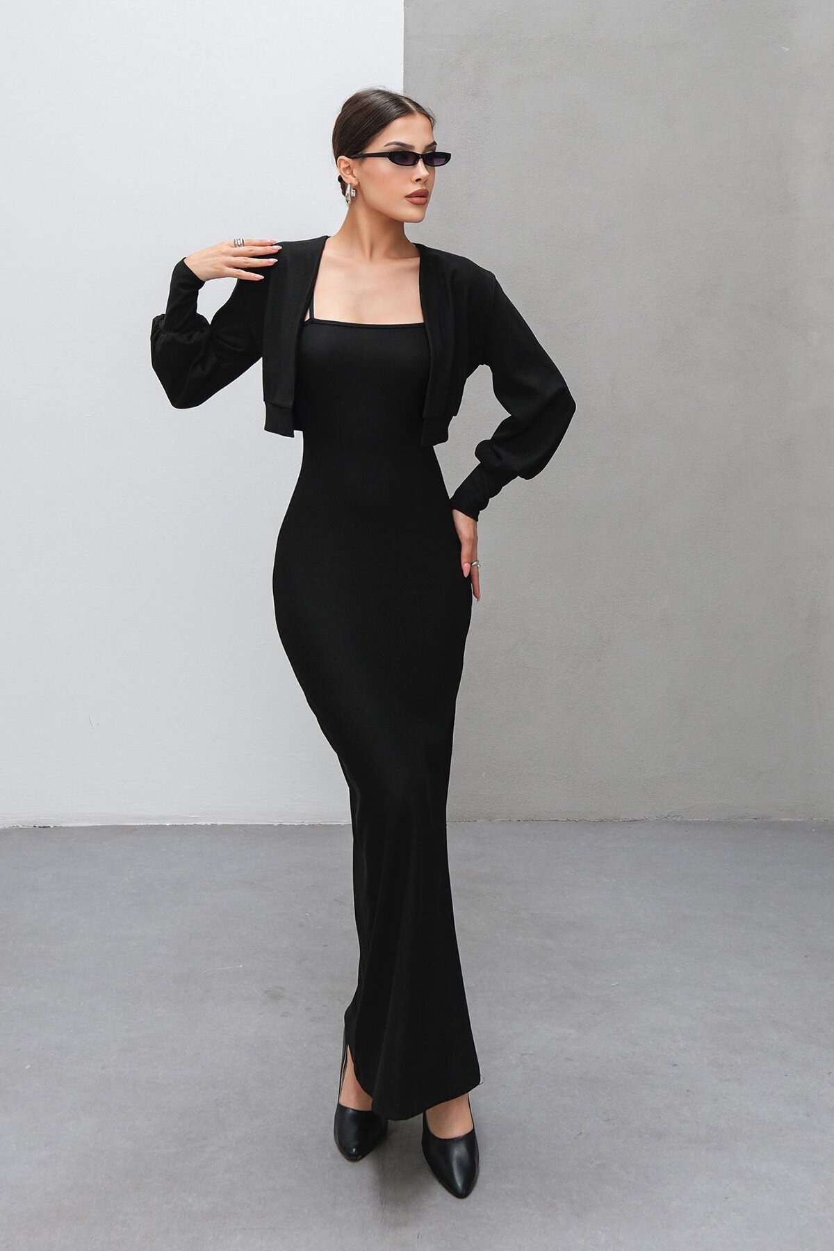 Siyah İnce Askılı Yırtmaç Detaylı Uzun Elbise Ve Hırka İkili Takım