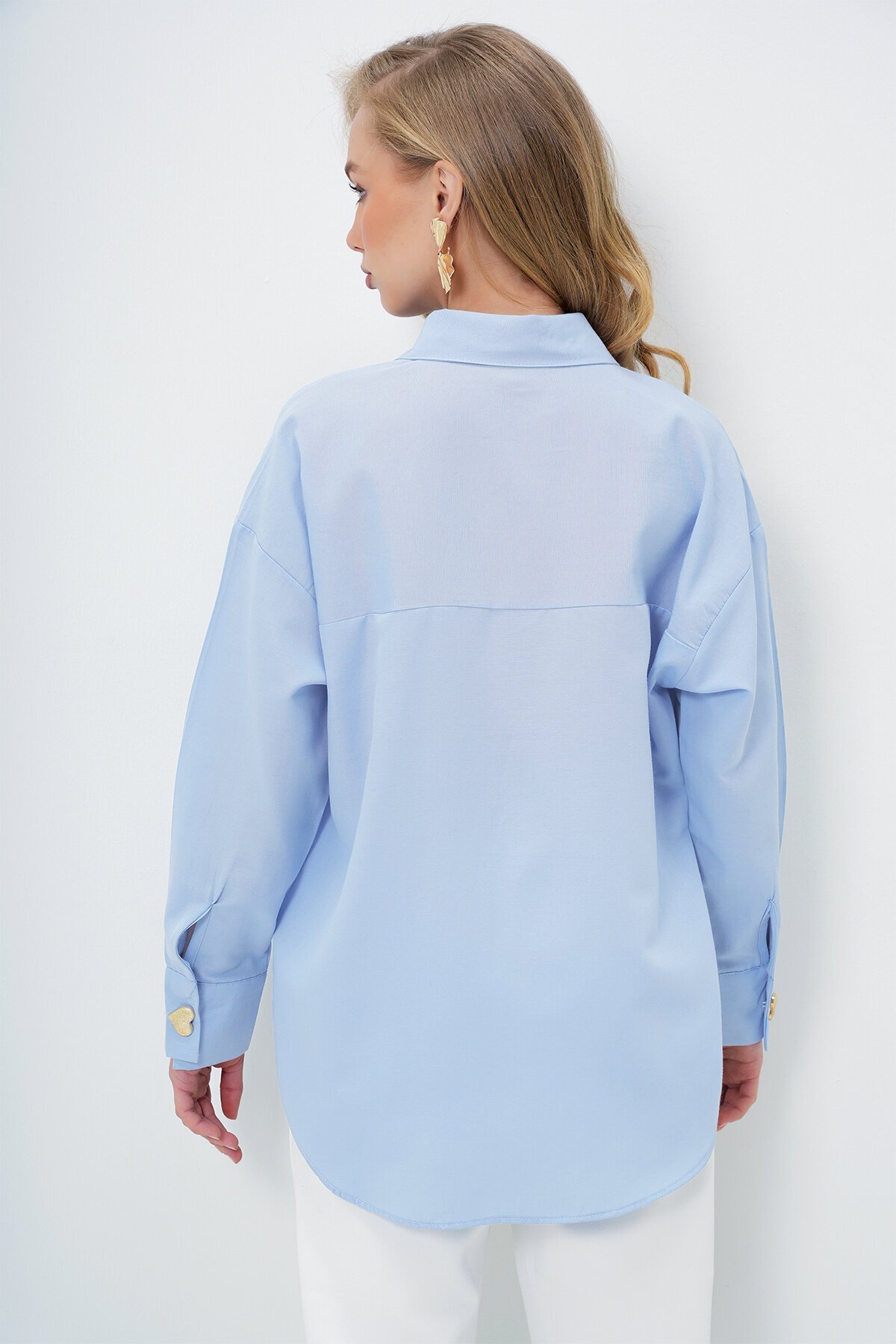 Açık Mavi Kalp Düğmeli Oversize Poplin Gömlek
