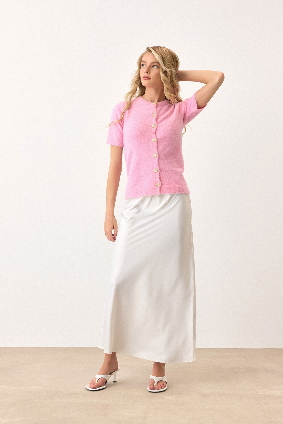 Pembe Kısa Kollu Düğmeli Triko Hırka