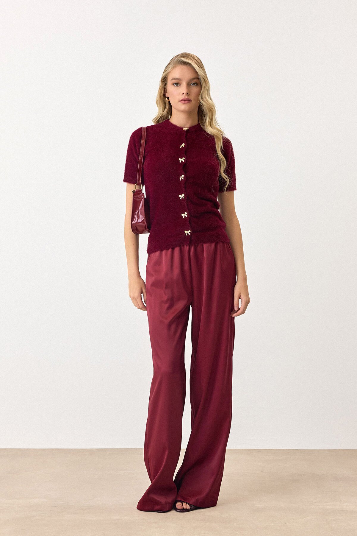 Bordo Kısa Kollu Düğmeli Triko Hırka