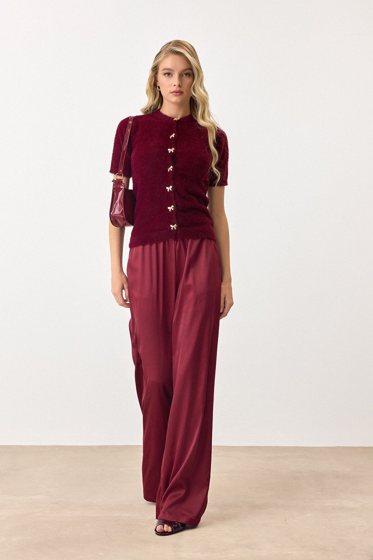 Bordo Kısa Kollu Düğmeli Triko Hırka