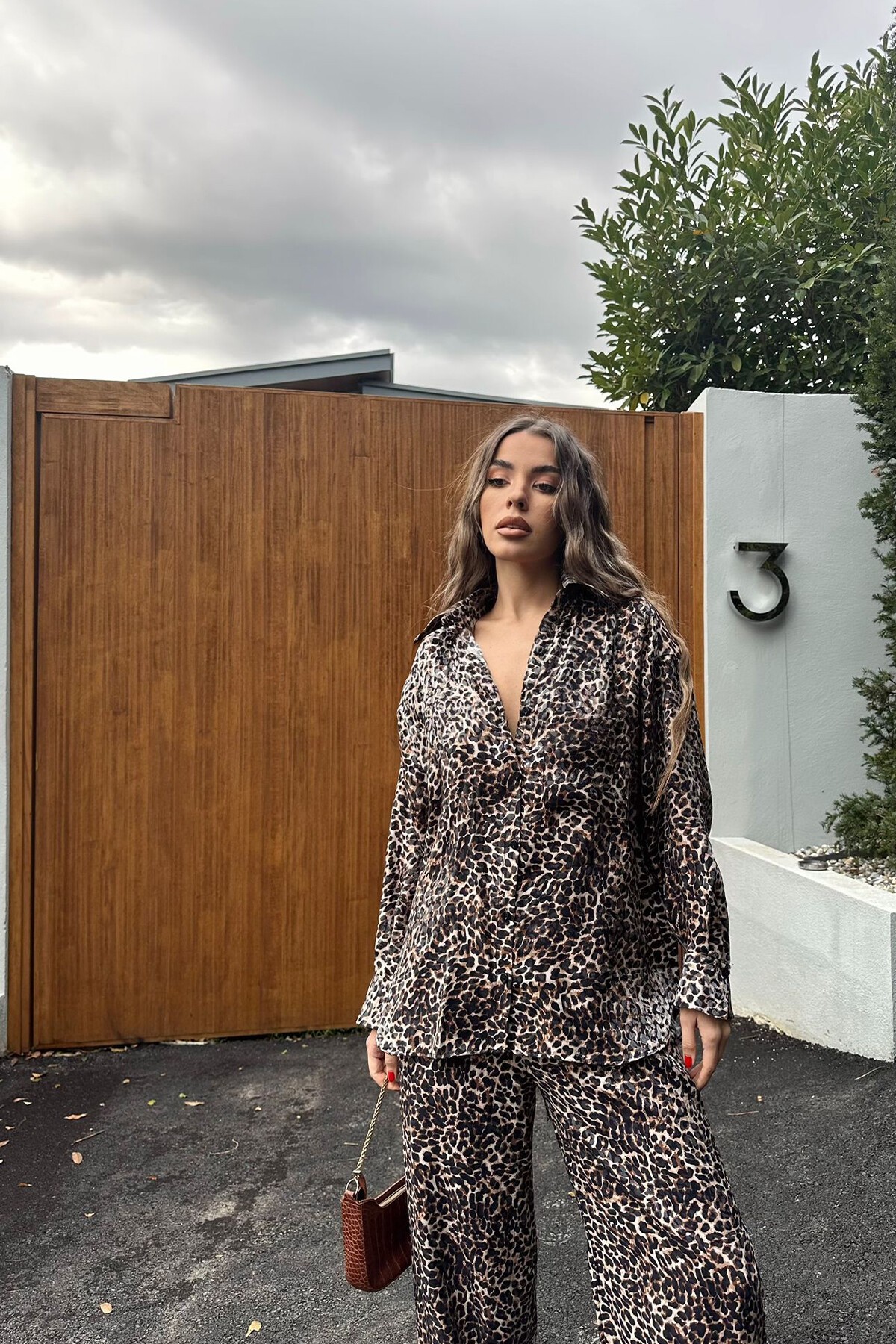 Siyah Leopar Desenli Gömlek Pantolon Alt Üst Takım