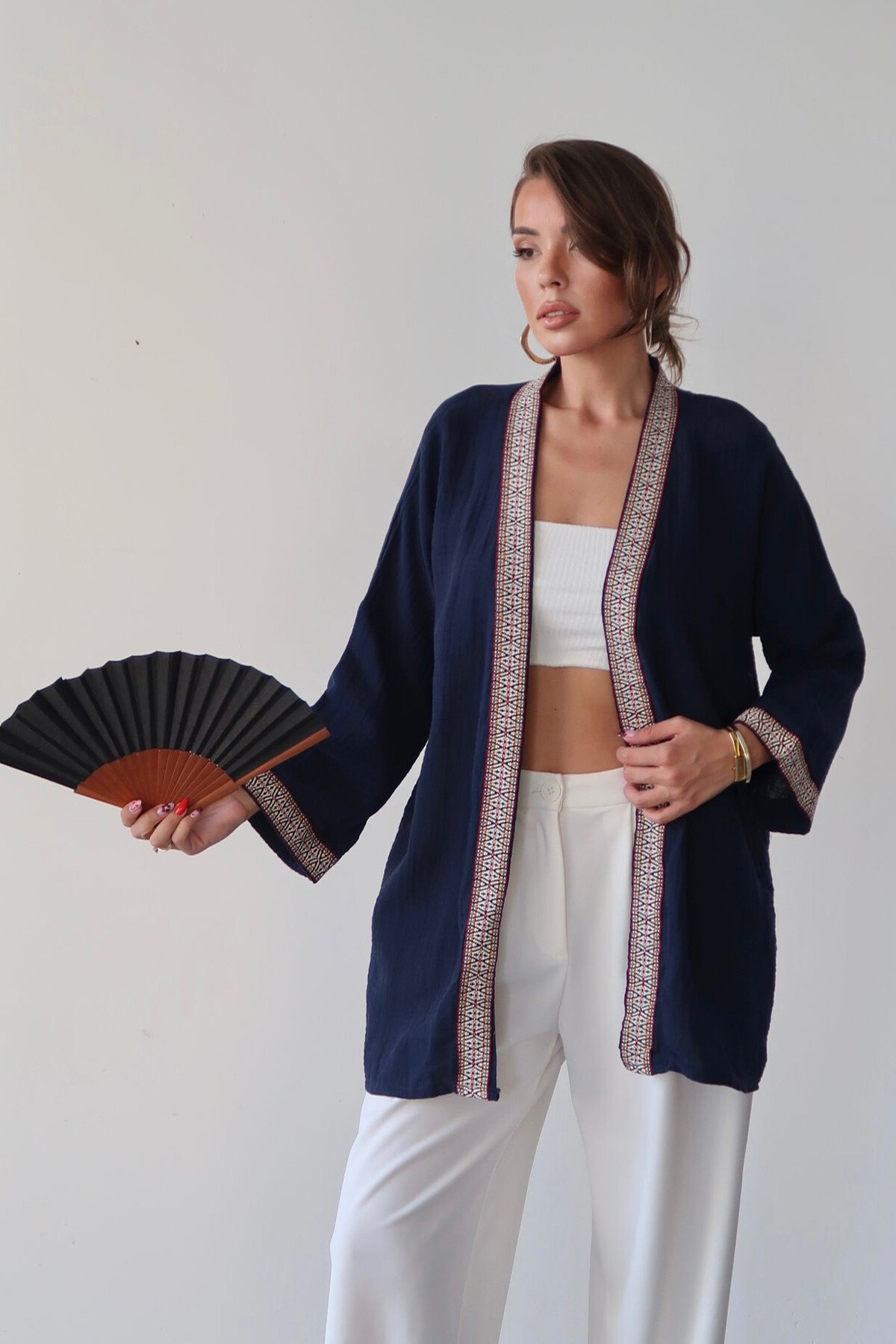 Lacivert Nakış Detaylı Keten Kimono