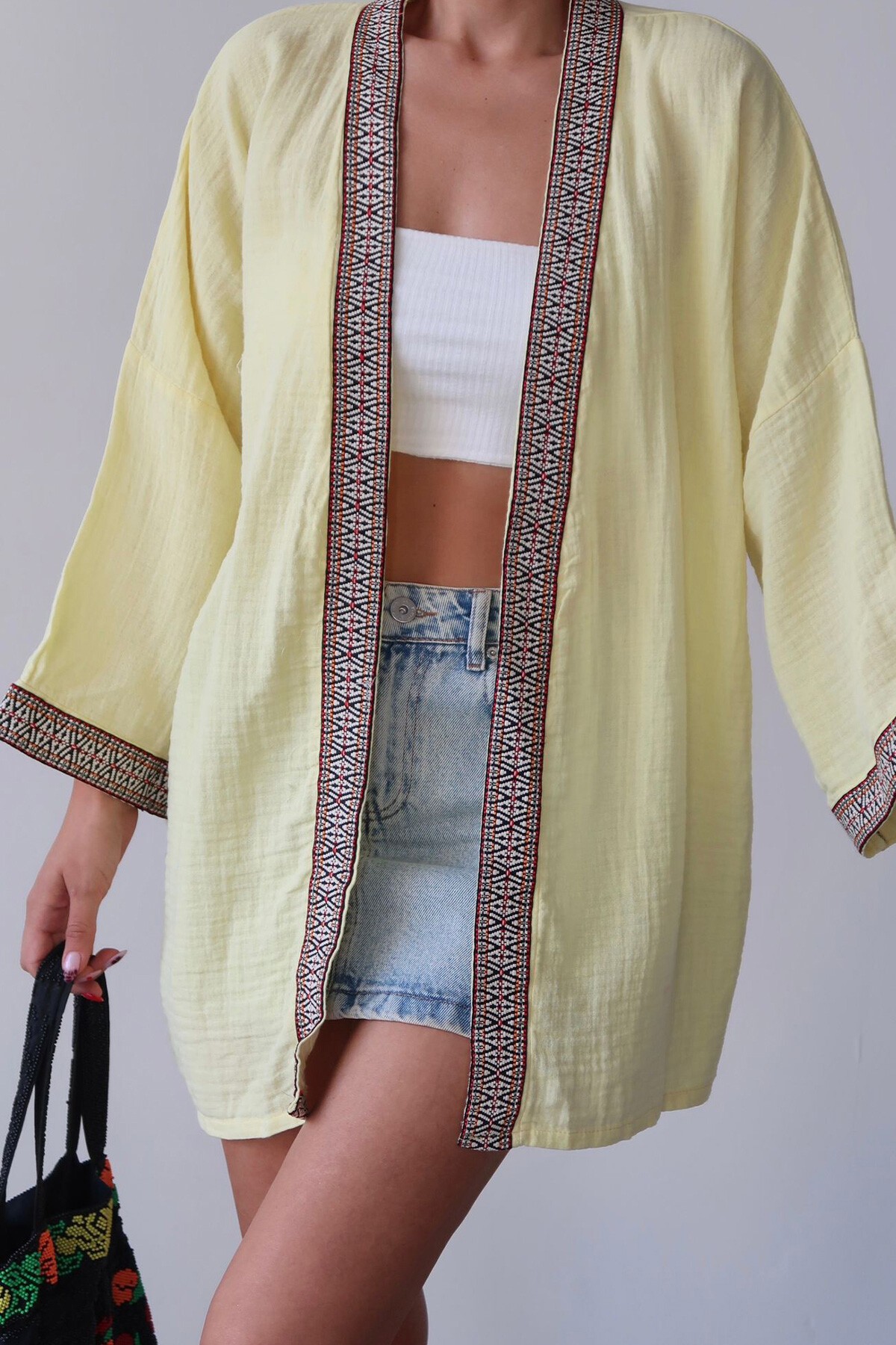 Sarı Nakış Detaylı Keten Kimono