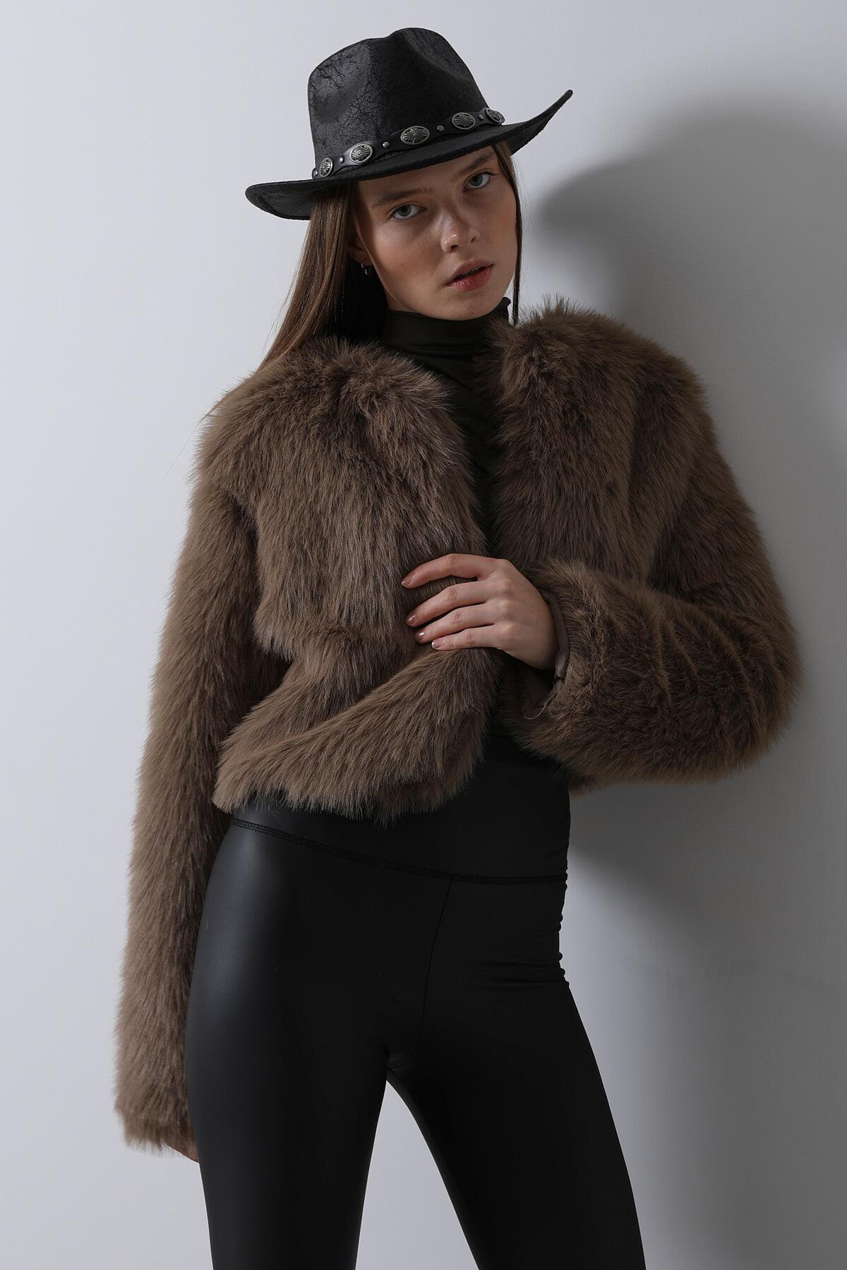 Kahve Tüylü Crop Peluş Kürk