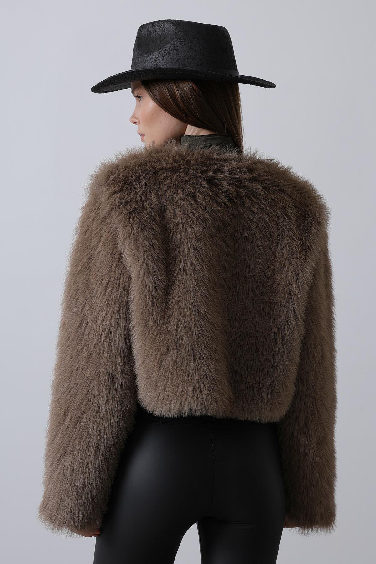 Kahve Tüylü Crop Peluş Kürk