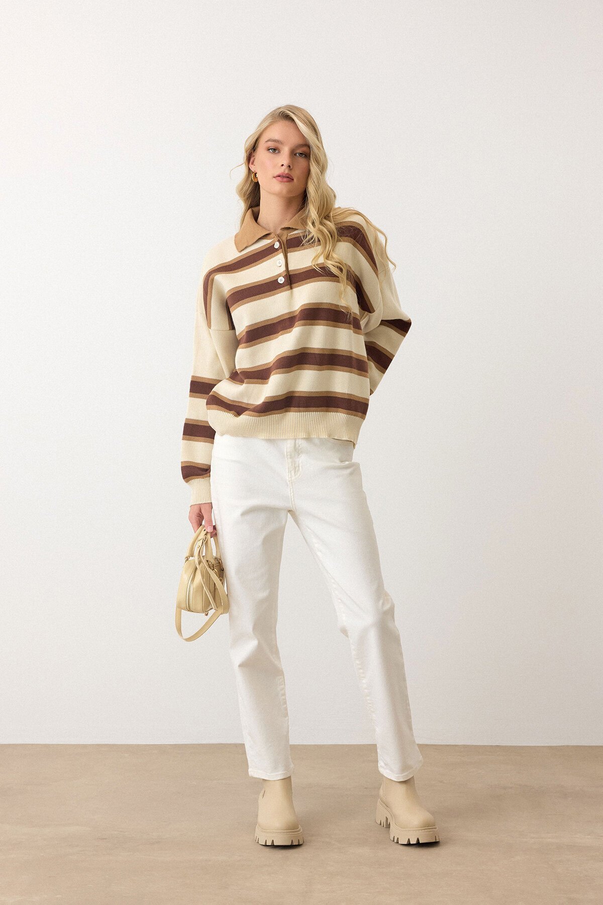 Kahverengi Polo Yaka Düğmeli Triko Kazak