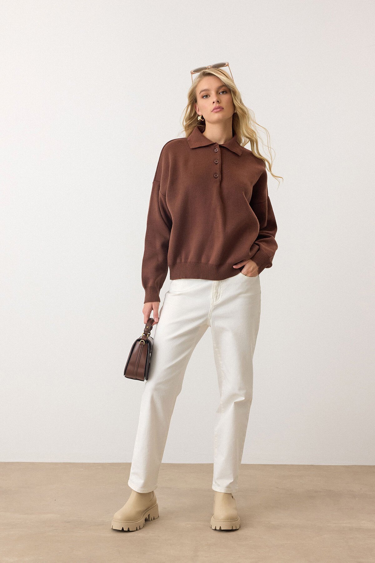 Kahverengi Polo Yaka Düğmeli Triko Kazak