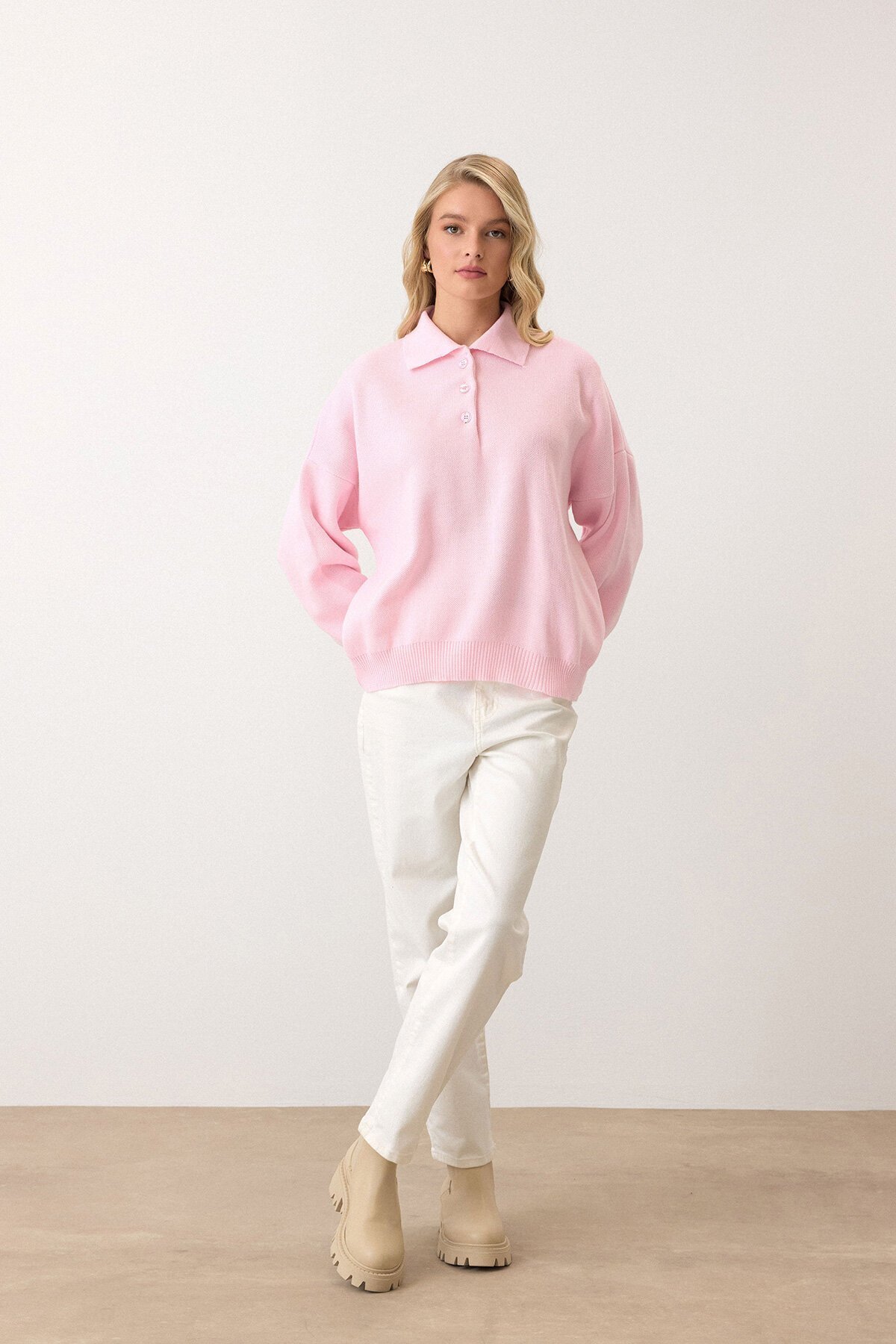 Pembe Polo Yaka Düğmeli Triko Kazak