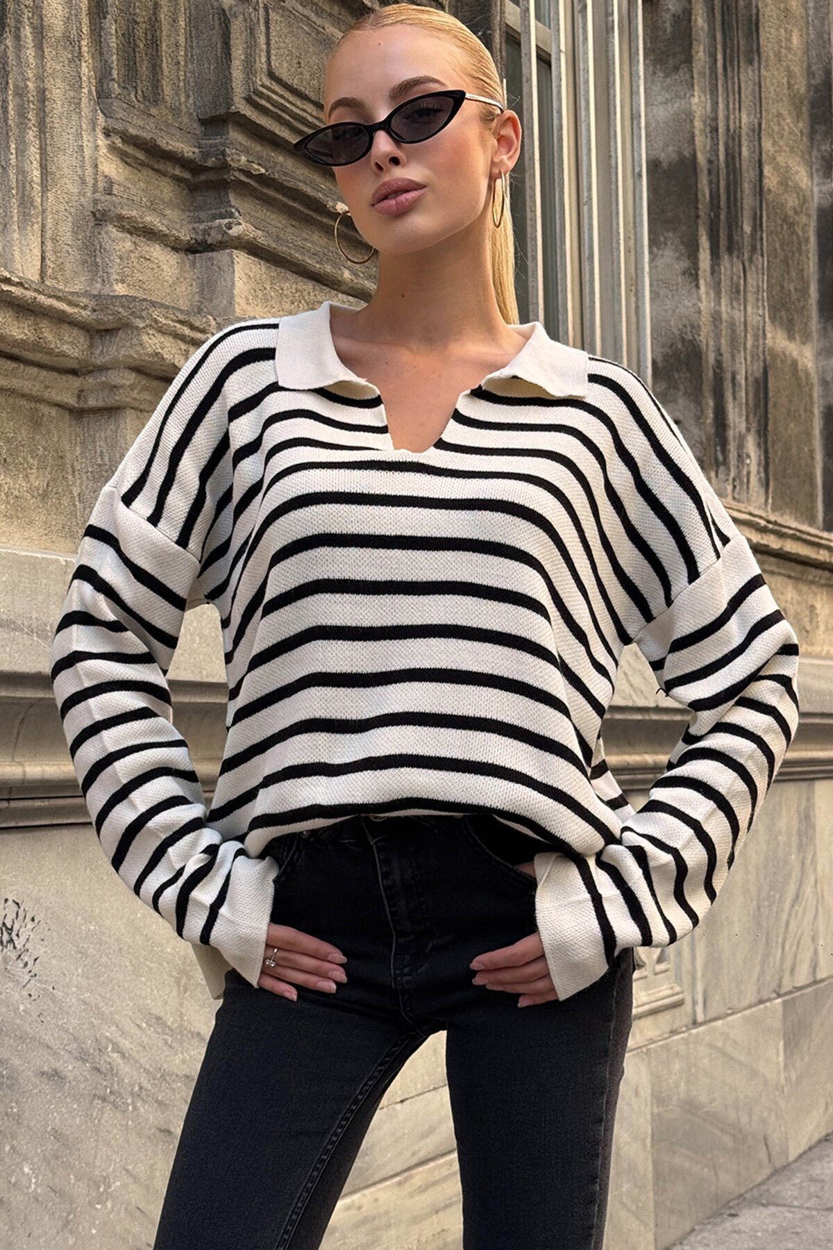 Ekru-Siyah Polo Yaka Yarım Pat Oversize Triko Kazak