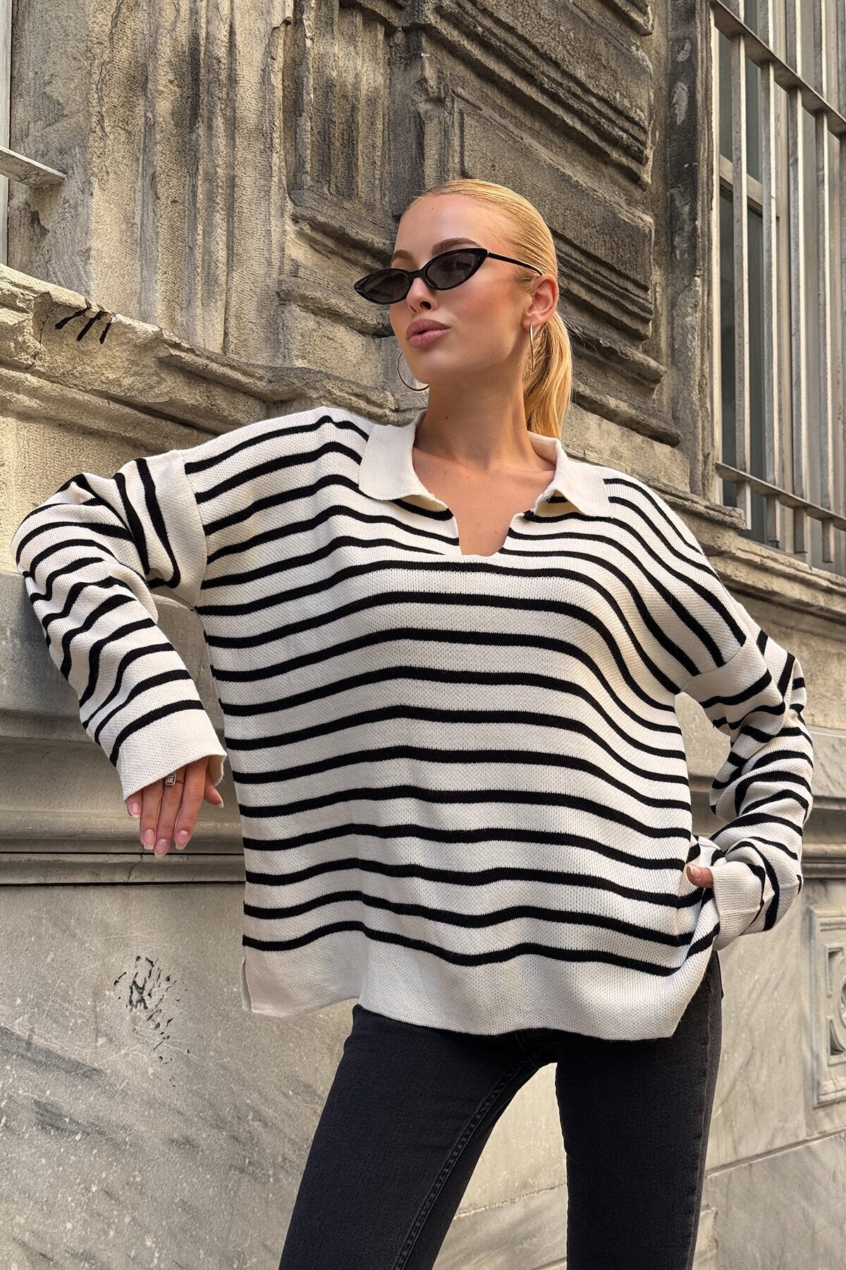 Ekru-Siyah Polo Yaka Yarım Pat Oversize Triko Kazak