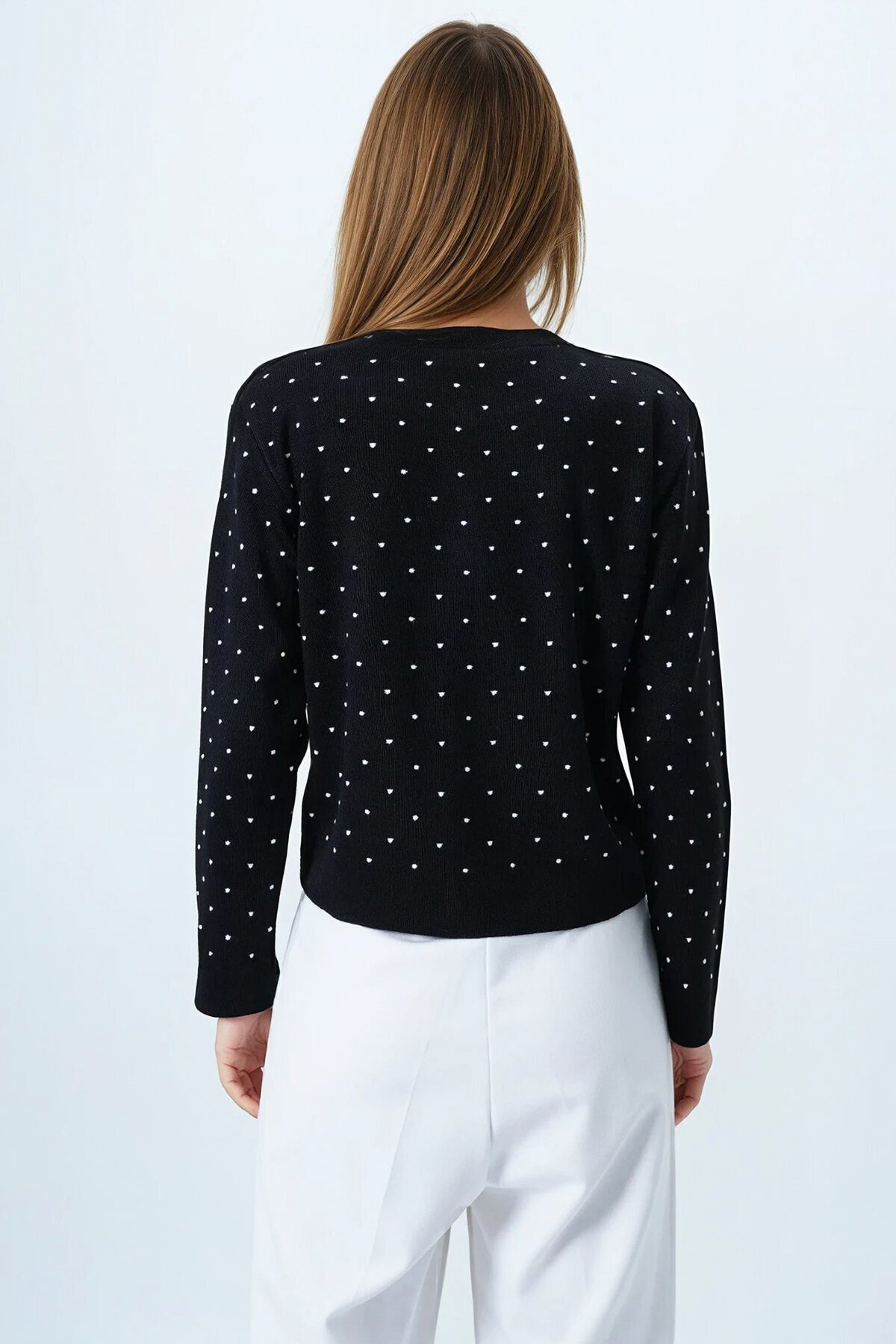 Siyah Puantiyeli Düğme Detaylı Bisiklet Yaka Bluz