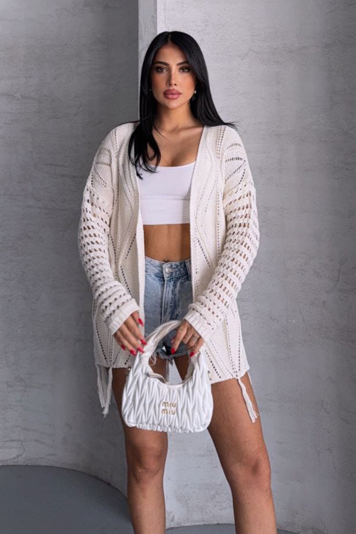 Ekru Püsküllü Ajurlu Hırka