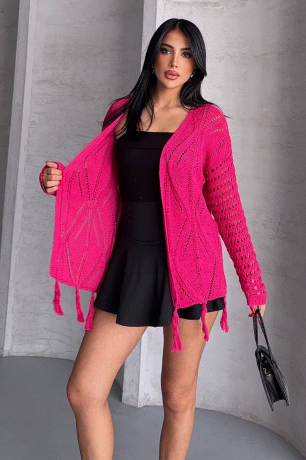 Fuşya Püsküllü Ajurlu Hırka