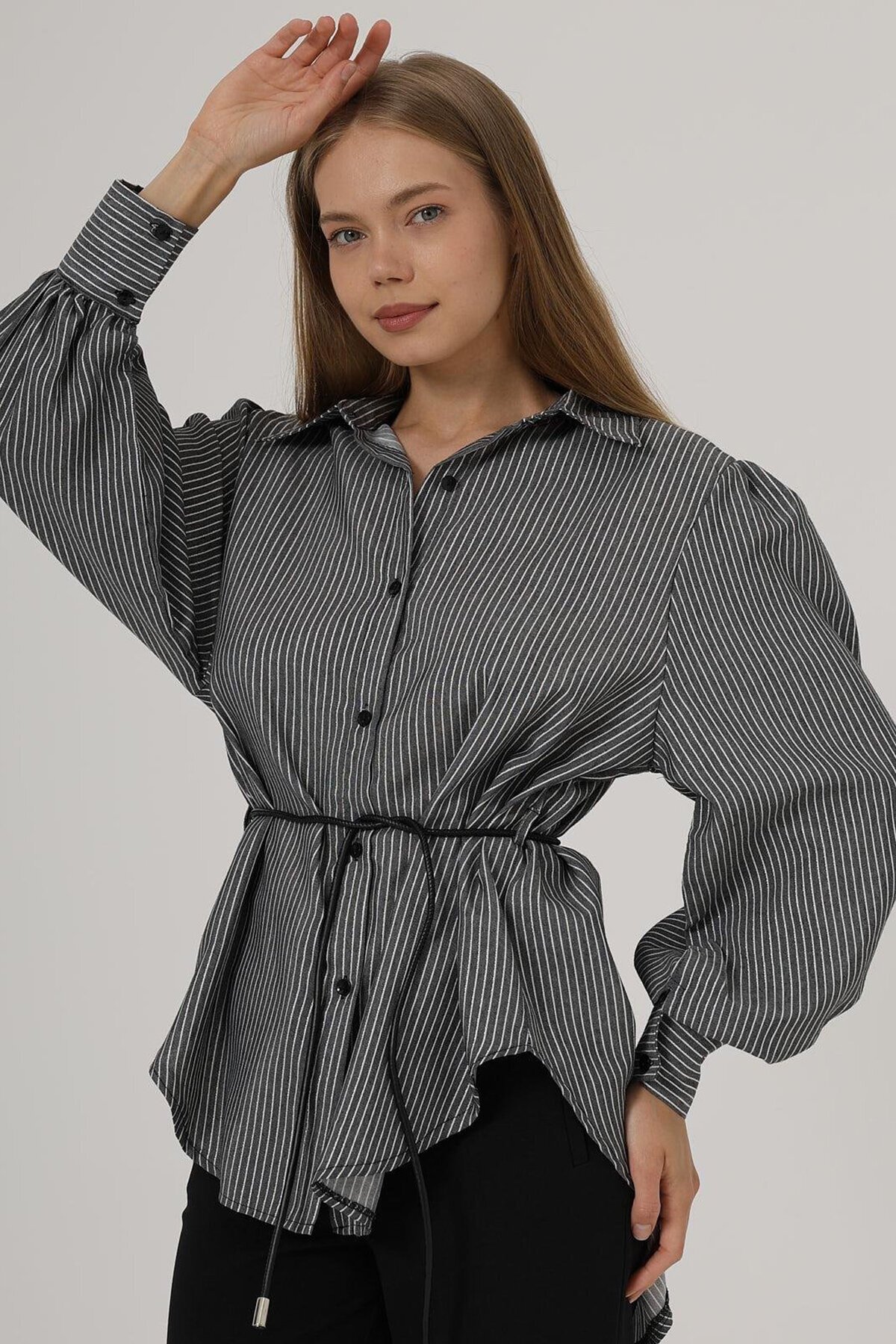 Siyah Simli Çizgili İp Bağlamalı Oversize Gömlek