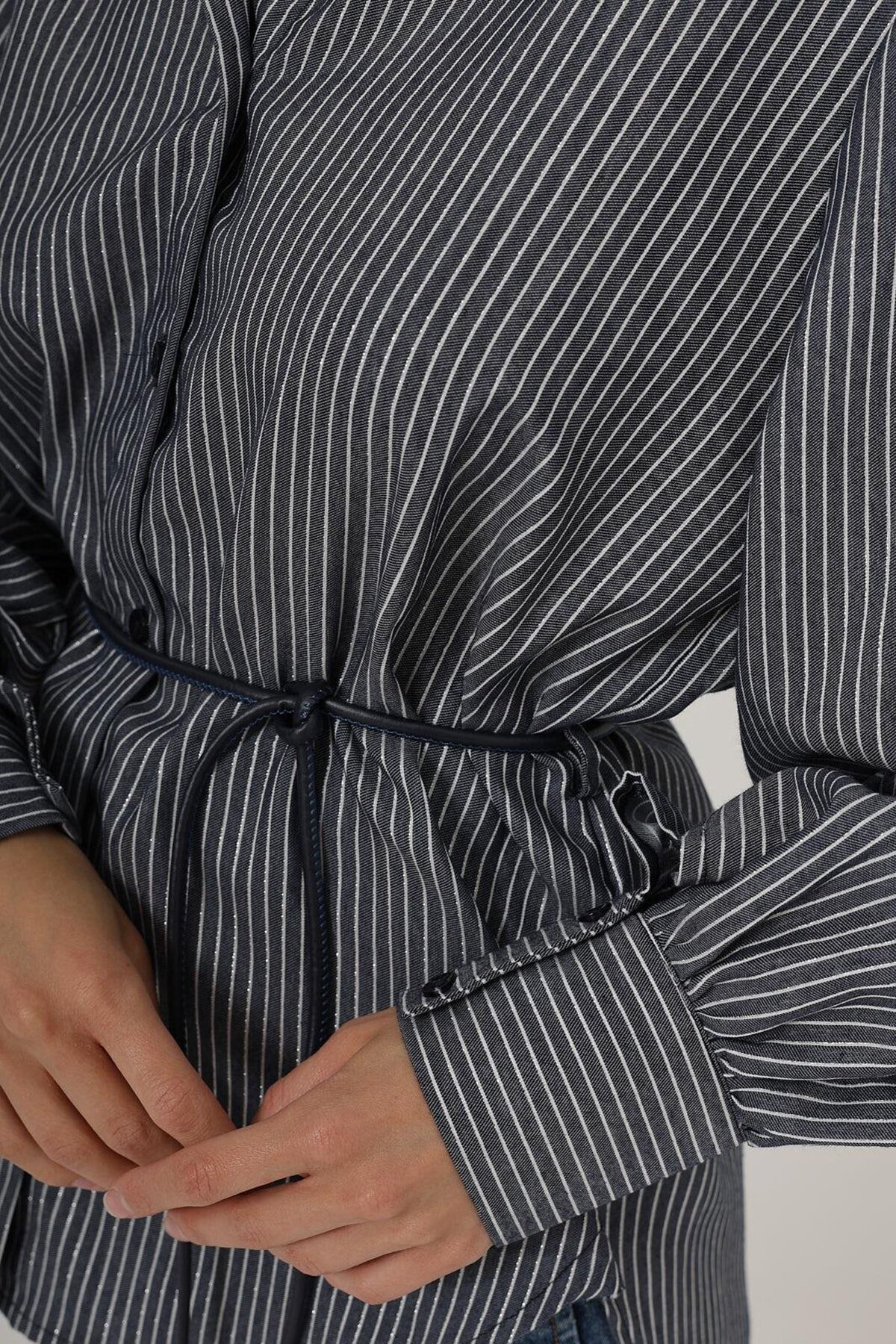 Lacivert Simli Çizgili İp Bağlamalı Oversize Gömlek