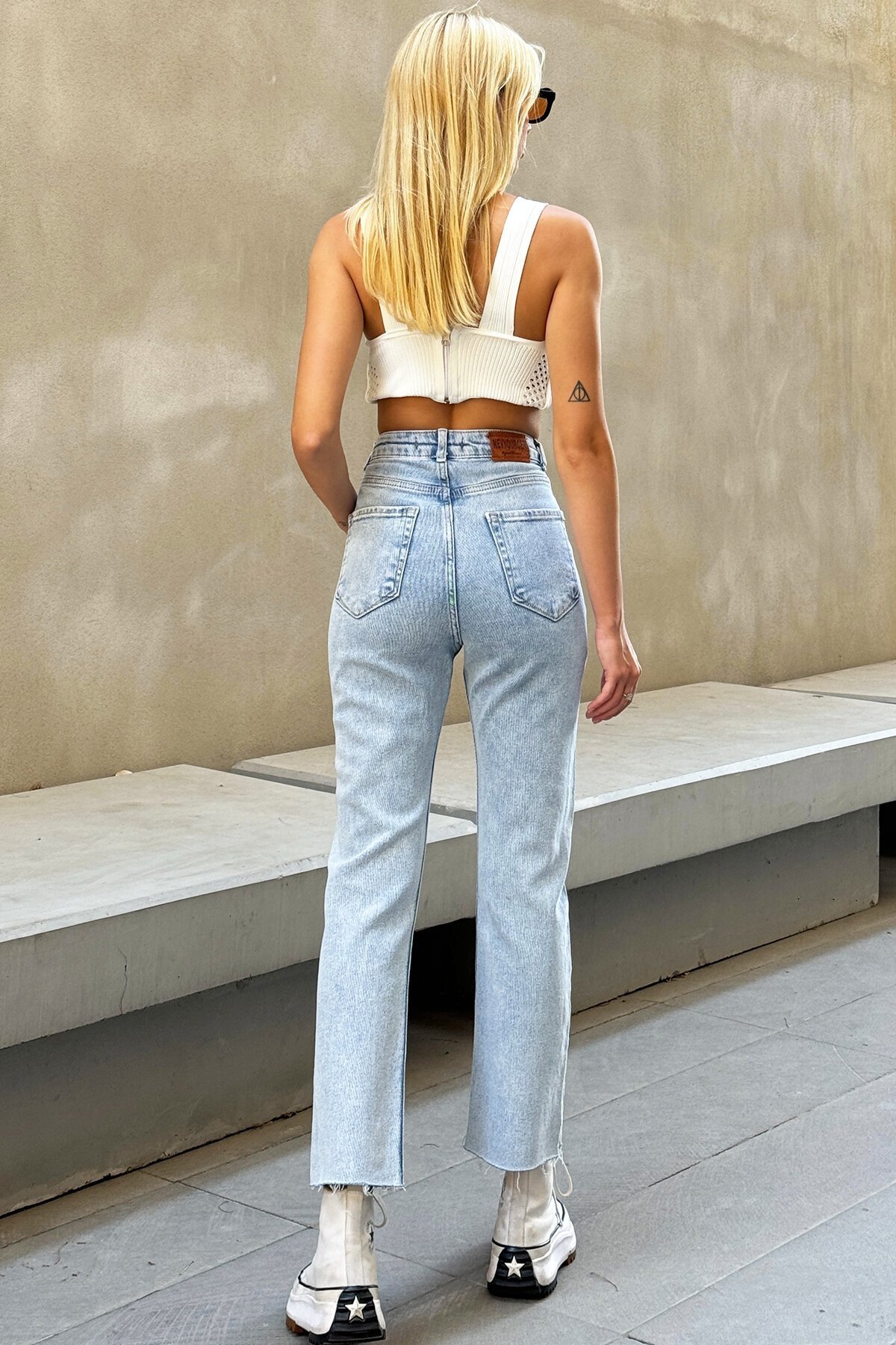Buz Mavi Straight Fit Orta Bel Denim Jean