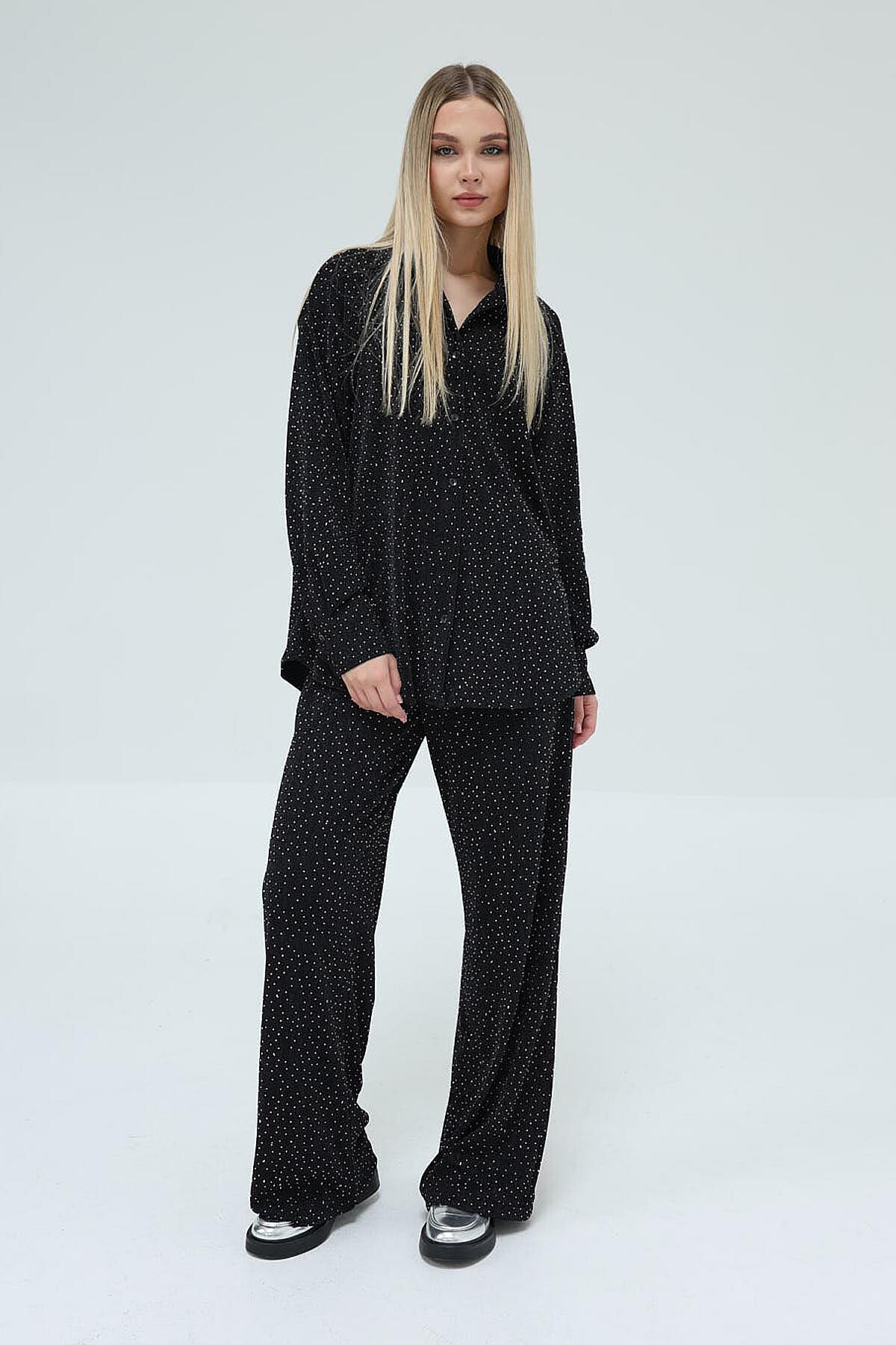 Siyah Taş İşlemeli Oversize Gömlek Ve Palazzo Pantolon Takım