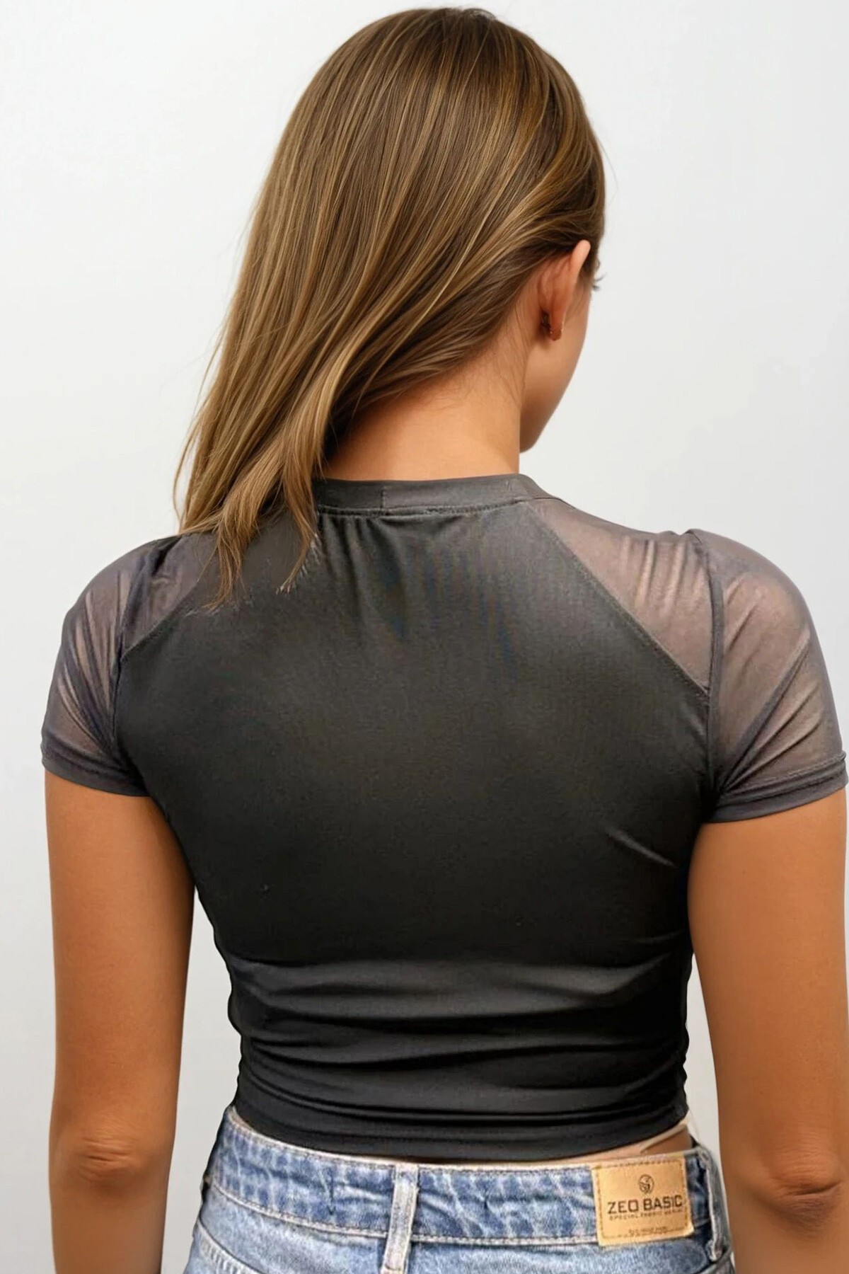 Siyah Tül Detaylı Crop Bluz