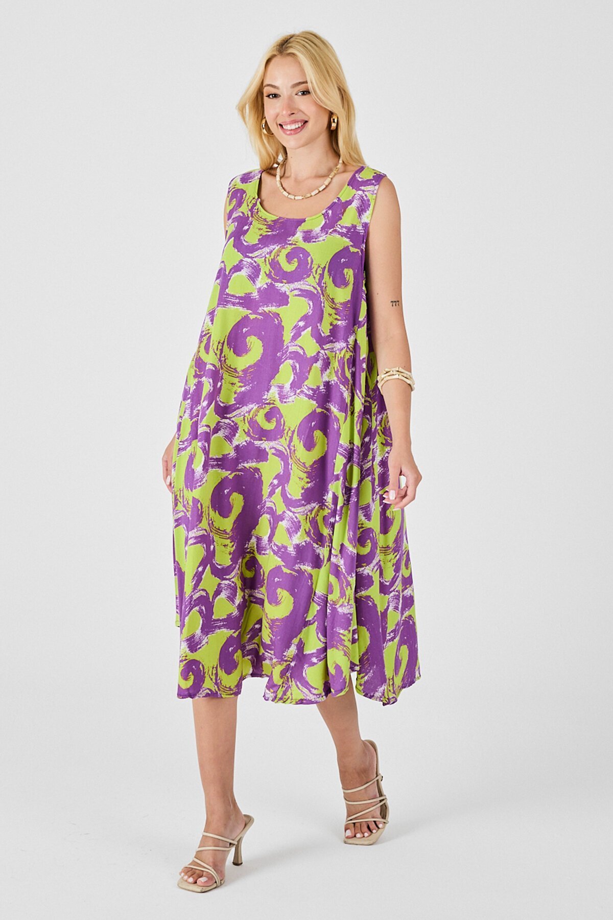 Mor U Yaka Kolsuz Asimetrik Kesim Midi Boy Elbise