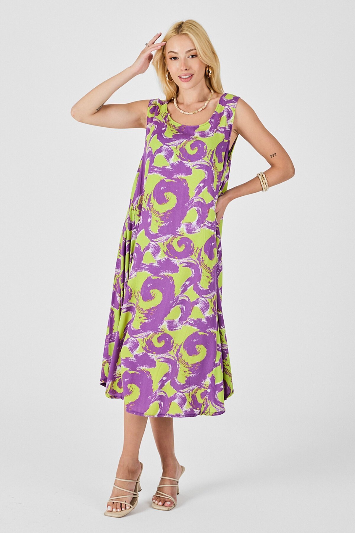 Mor U Yaka Kolsuz Asimetrik Kesim Midi Boy Elbise