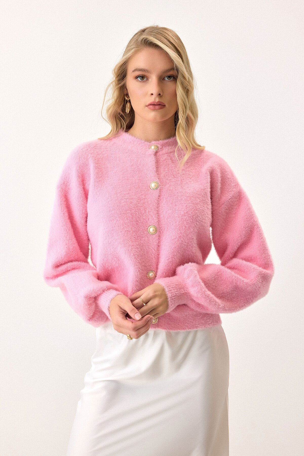 Pembe Uzun Kollu Düğmeli Tüylü Triko Hırka